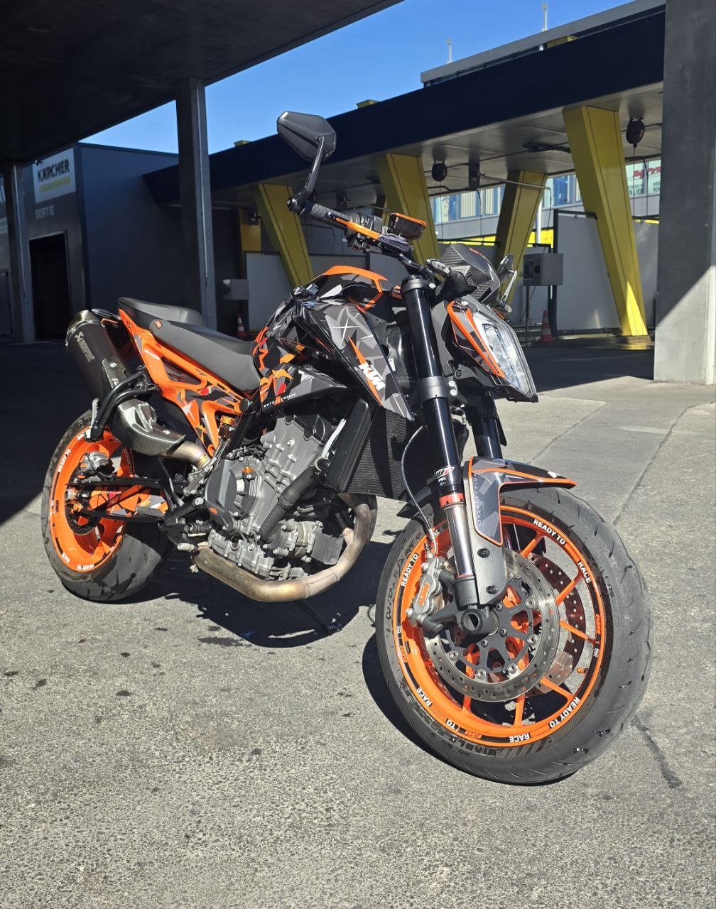 KTM 890 Duke GP-image-0