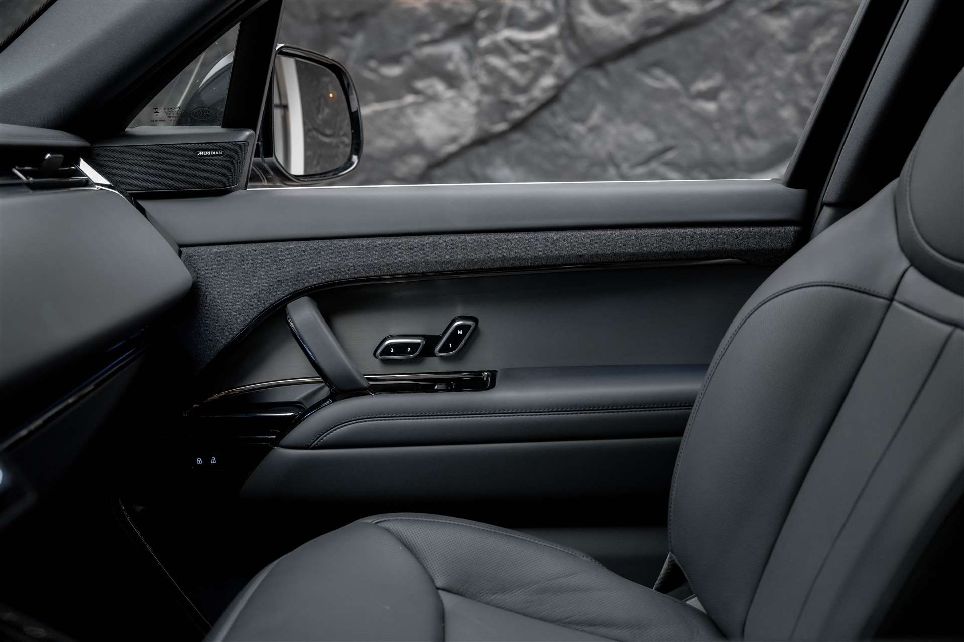 LAND ROVER Range Rover Sport D300 3.0 TD6 MHEV Dynamic SE Automatic *URBAN *24" Felgen*Werksgarantie*-image-30