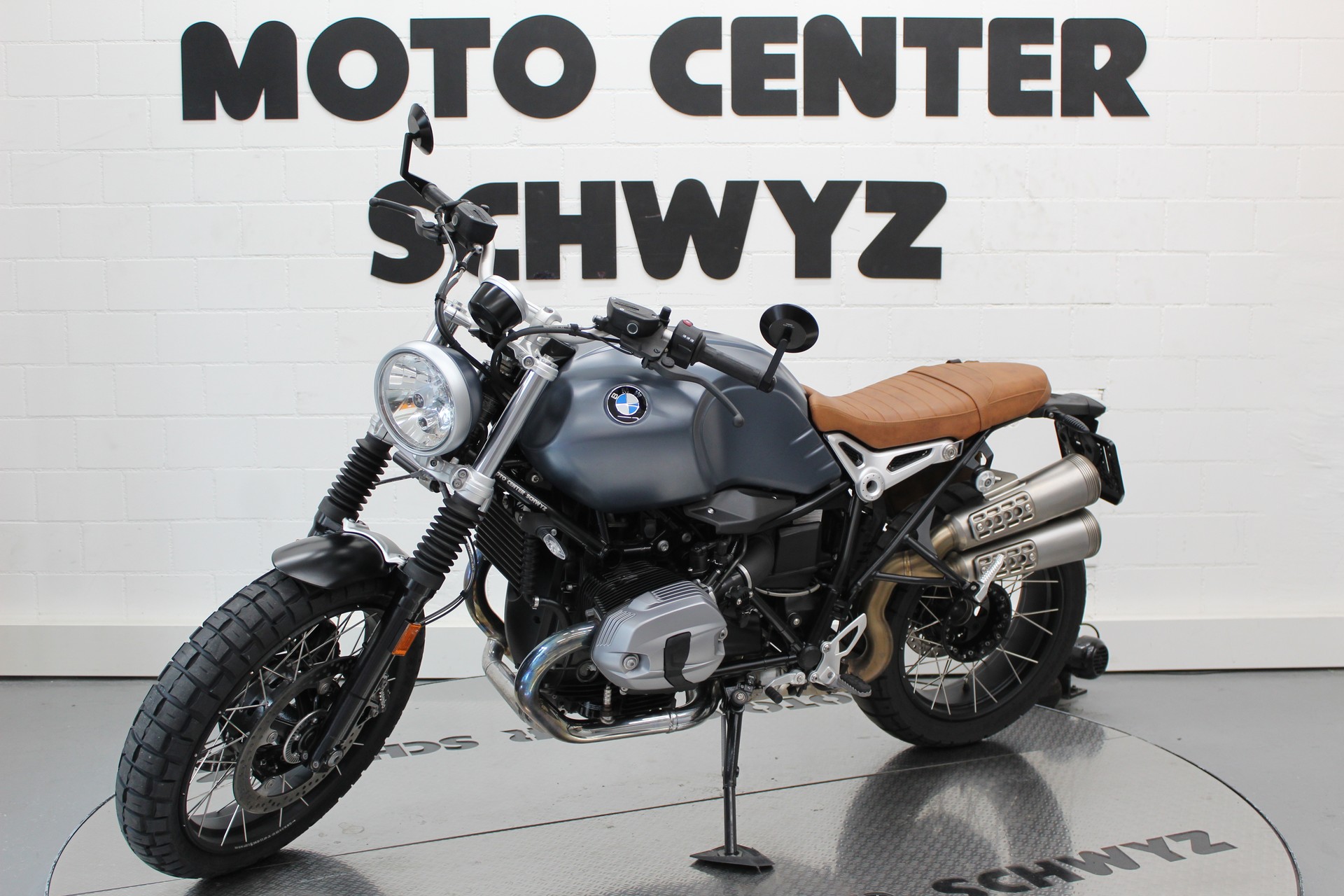 BMW R nineT Scrambler ABS-image-4