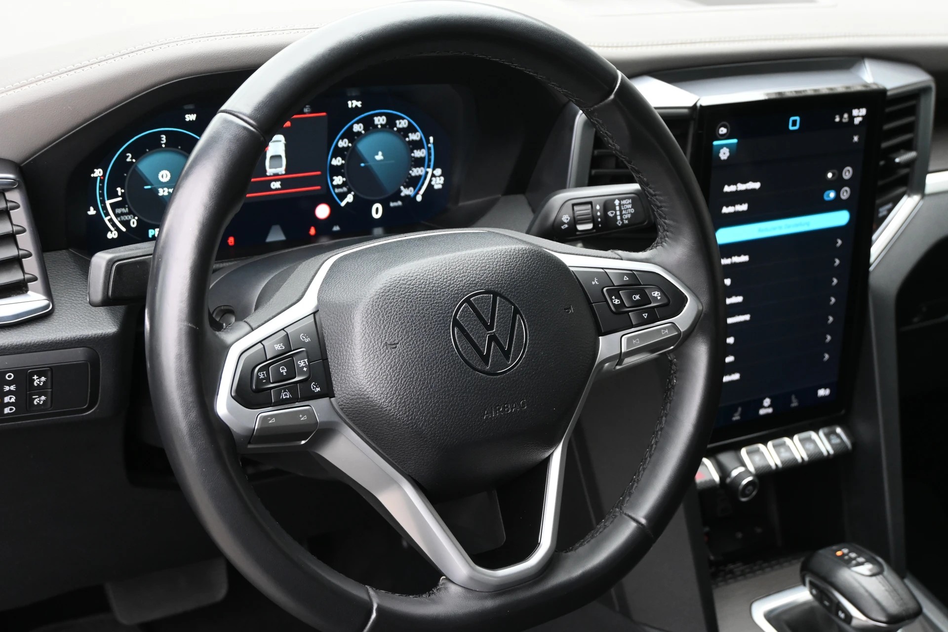 VW Amarok 3.0TDI V6 Style 4X4 240PS + AHK 3500kg + Werksgarantie bis 05.2030-image-20