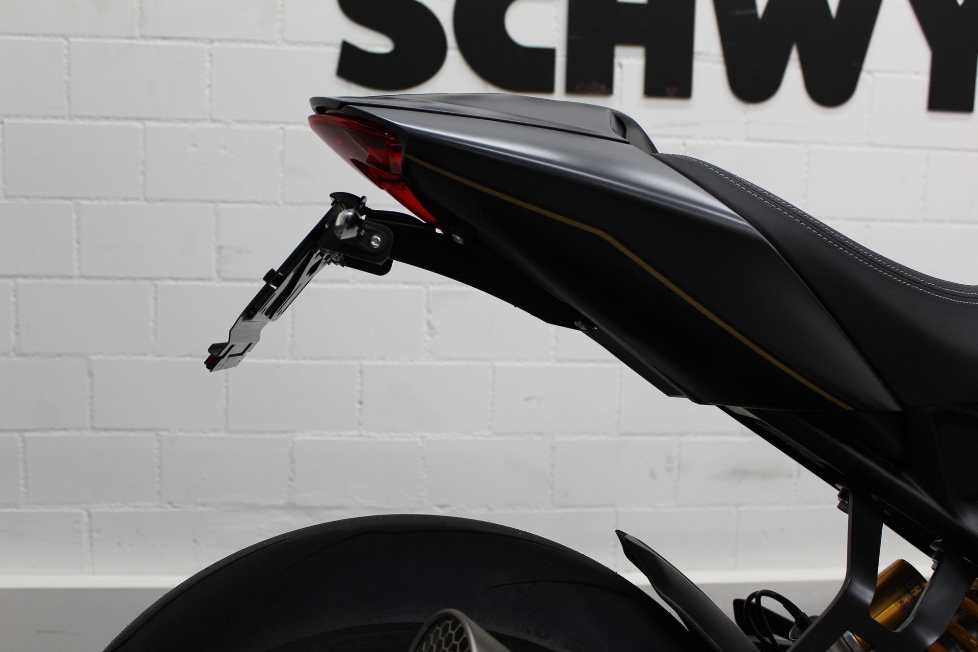 TRIUMPH Speed Triple 1200 RR-image-5