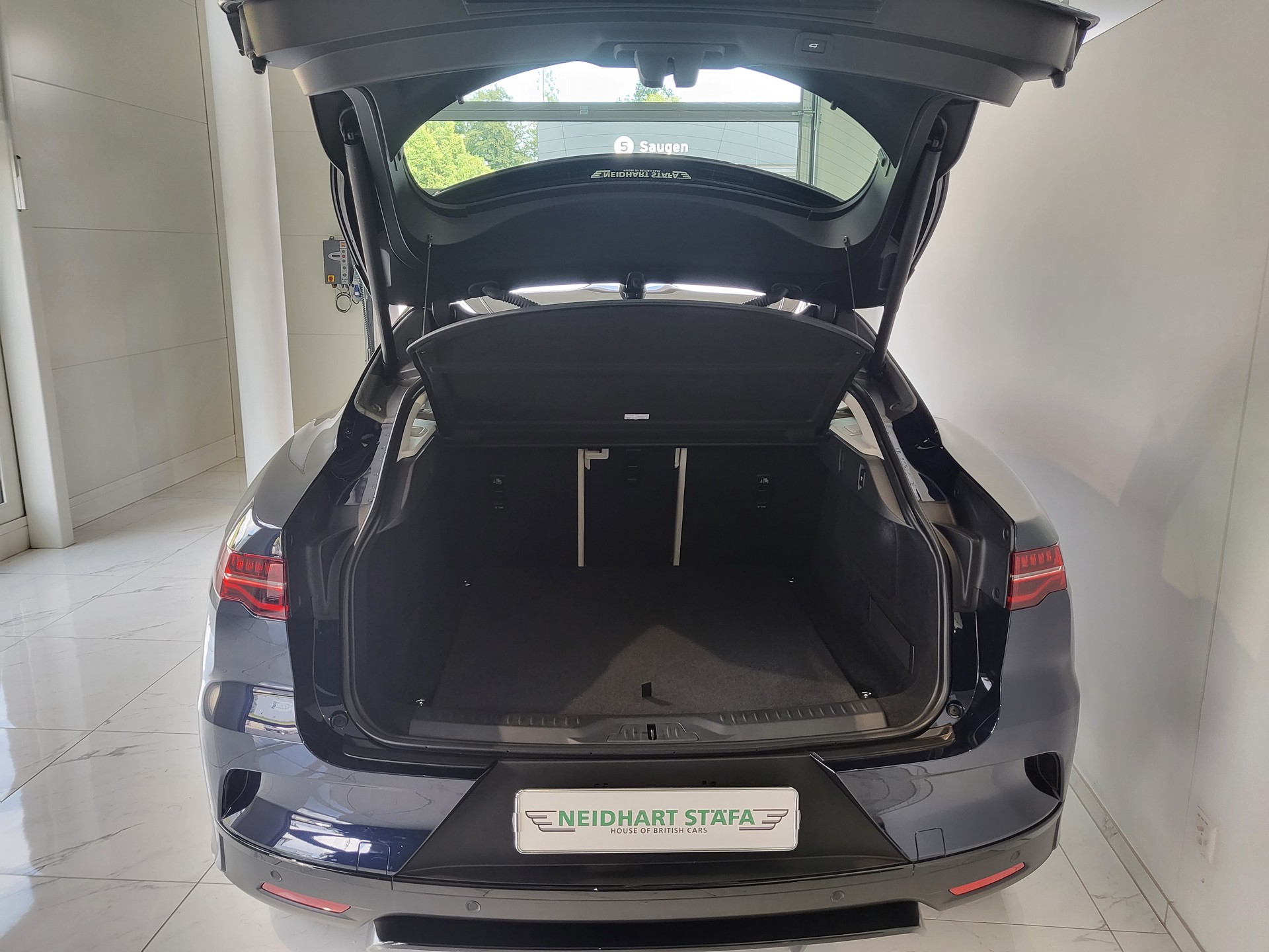 JAGUAR I-Pace EV400 HSE AWD-image-7