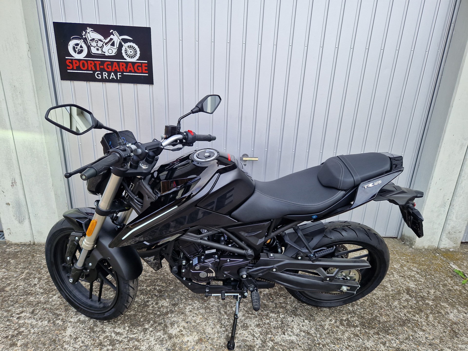 VOGE 125R-image-2