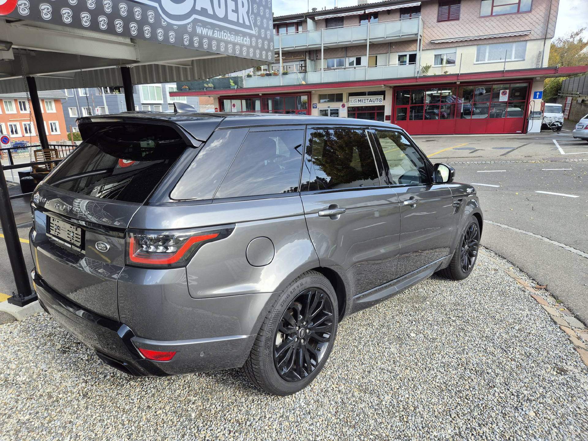 LAND ROVER Range Rover Sport 3.0 SDV6 HSE Dynamic-image-6
