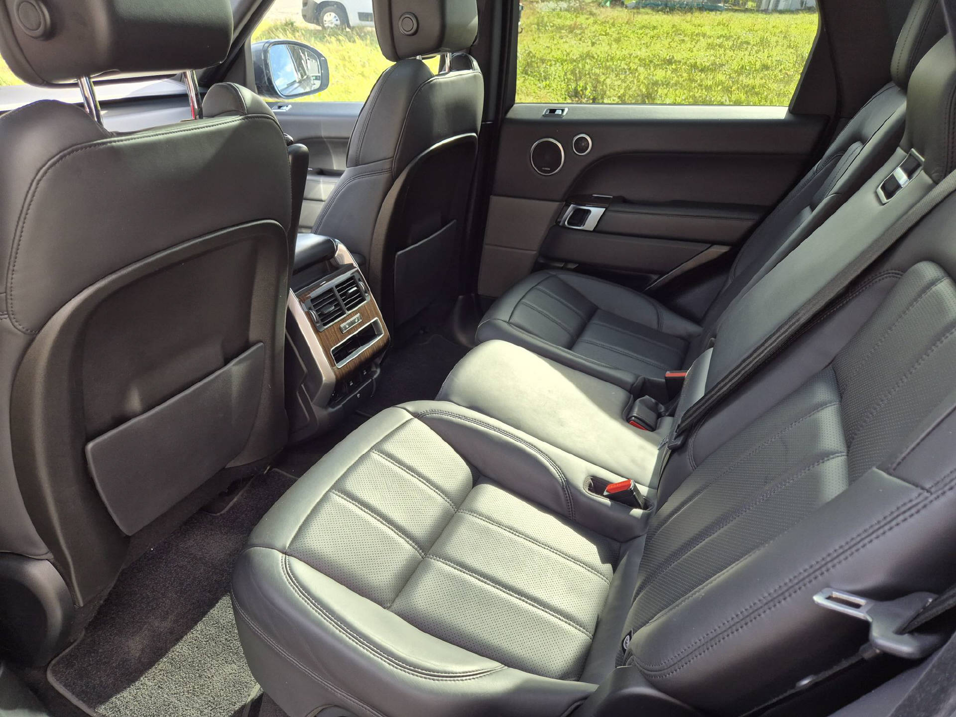 LAND ROVER Range Rover Sport 3.0 SDV6 HSE Dynamic-image-14