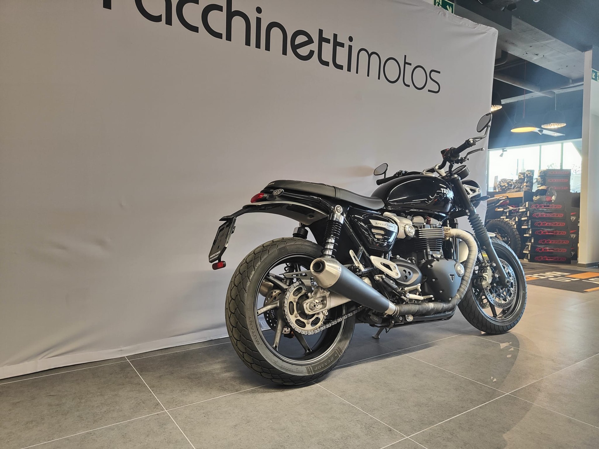 TRIUMPH Speed Twin 1200-image-2
