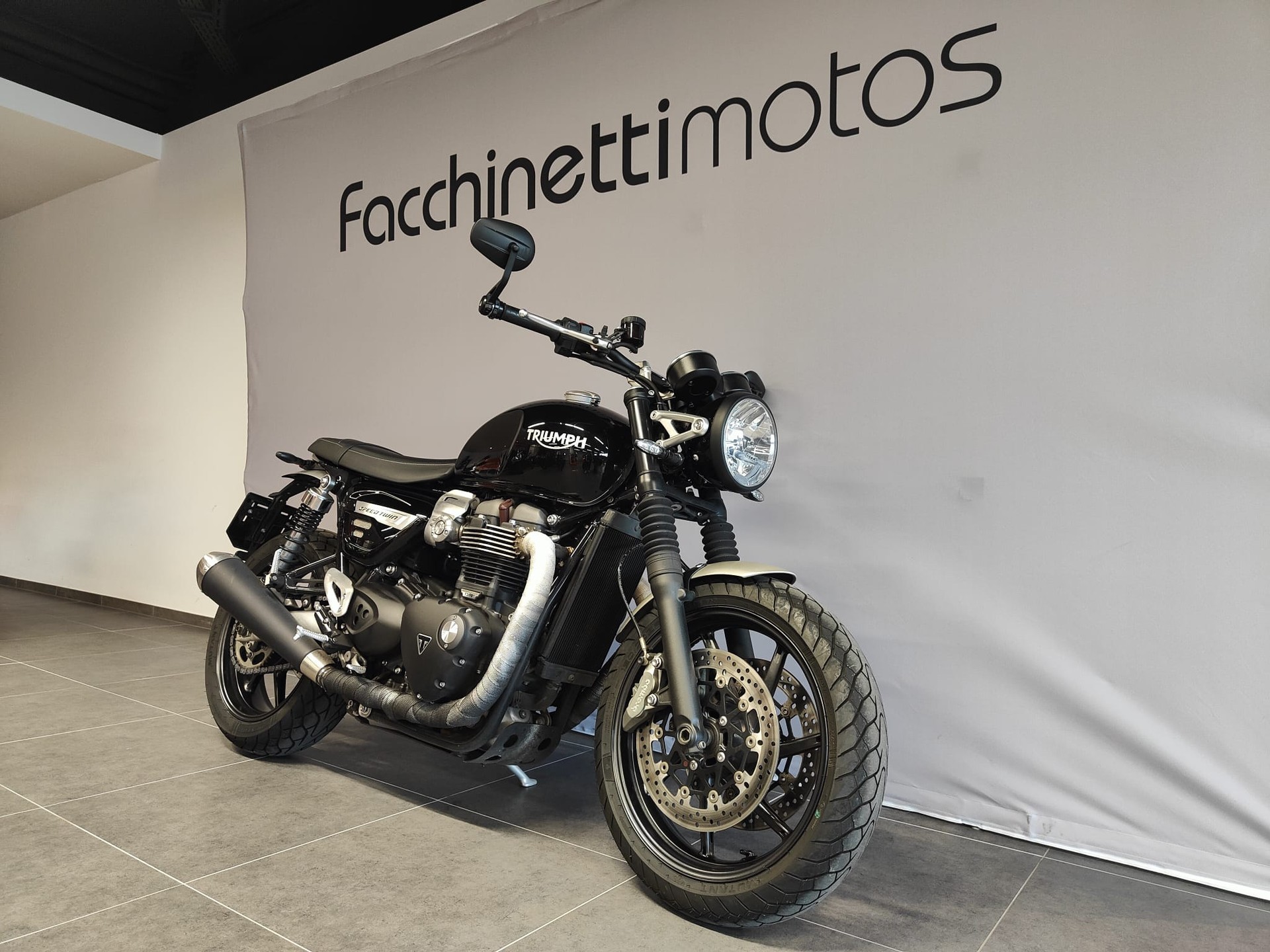 TRIUMPH Speed Twin 1200-image-1
