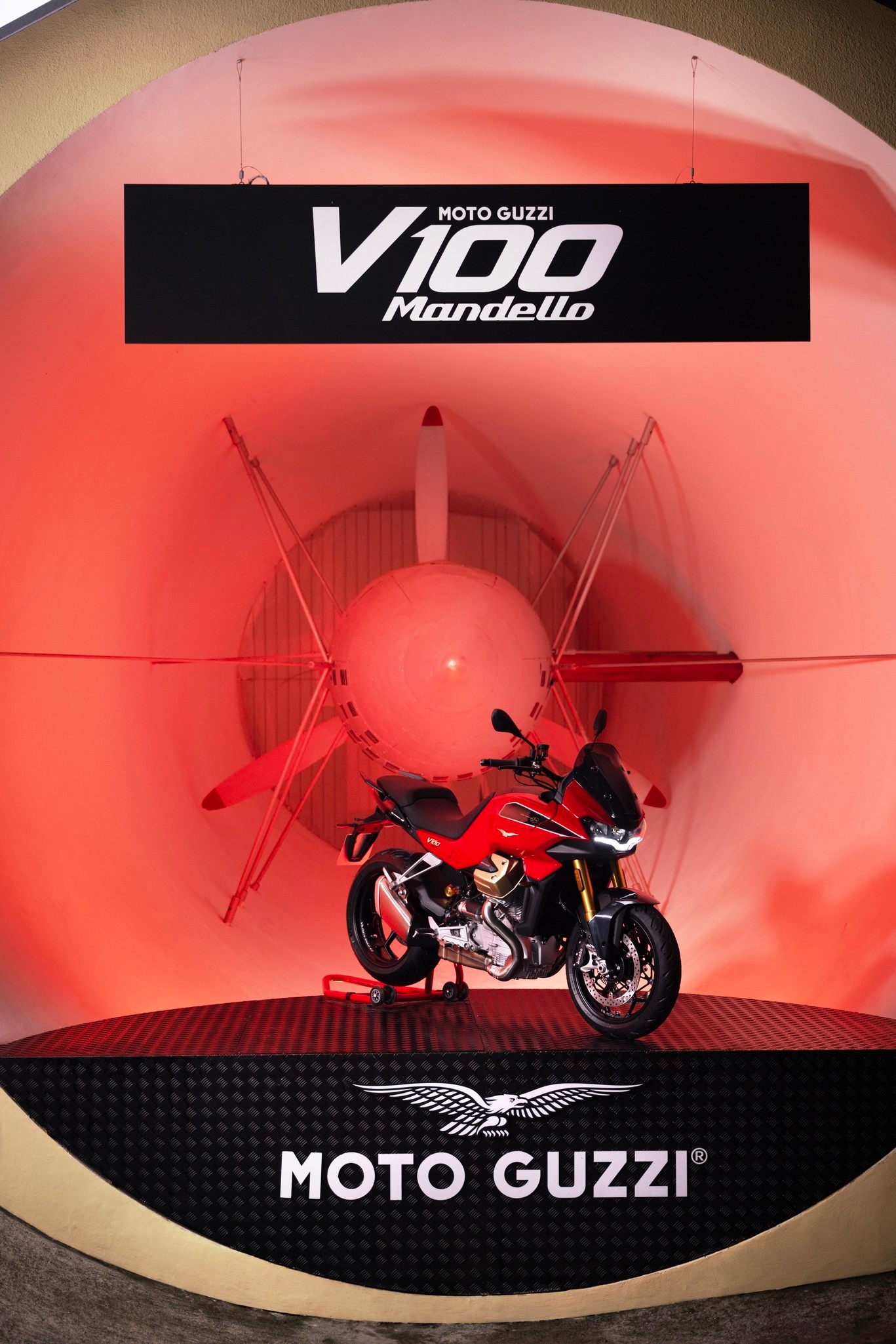 MOTO GUZZI V100 Mandello Wind Tunnel E5+-image-2