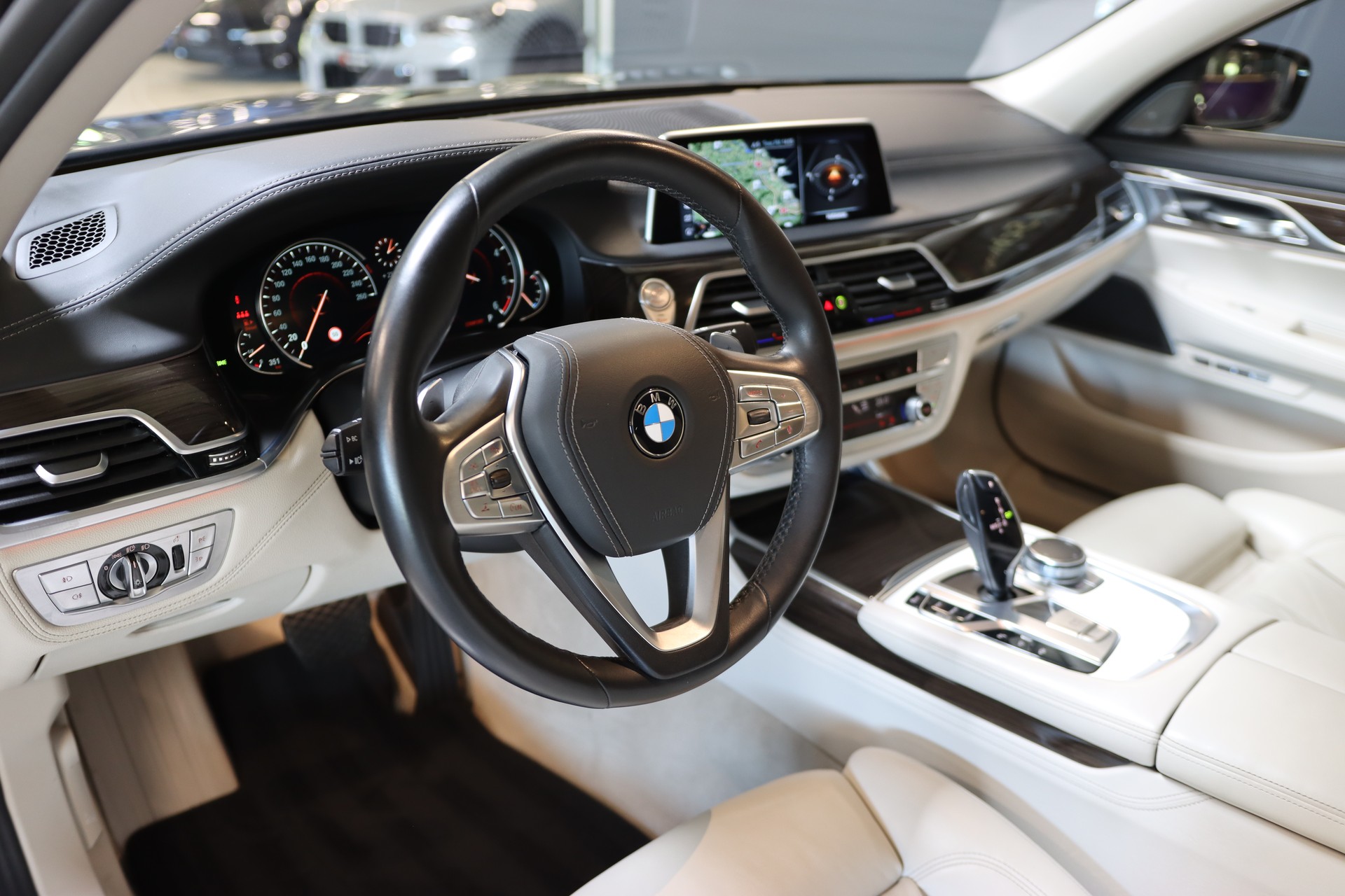 BMW 730d xDrive Steptronic-image-9