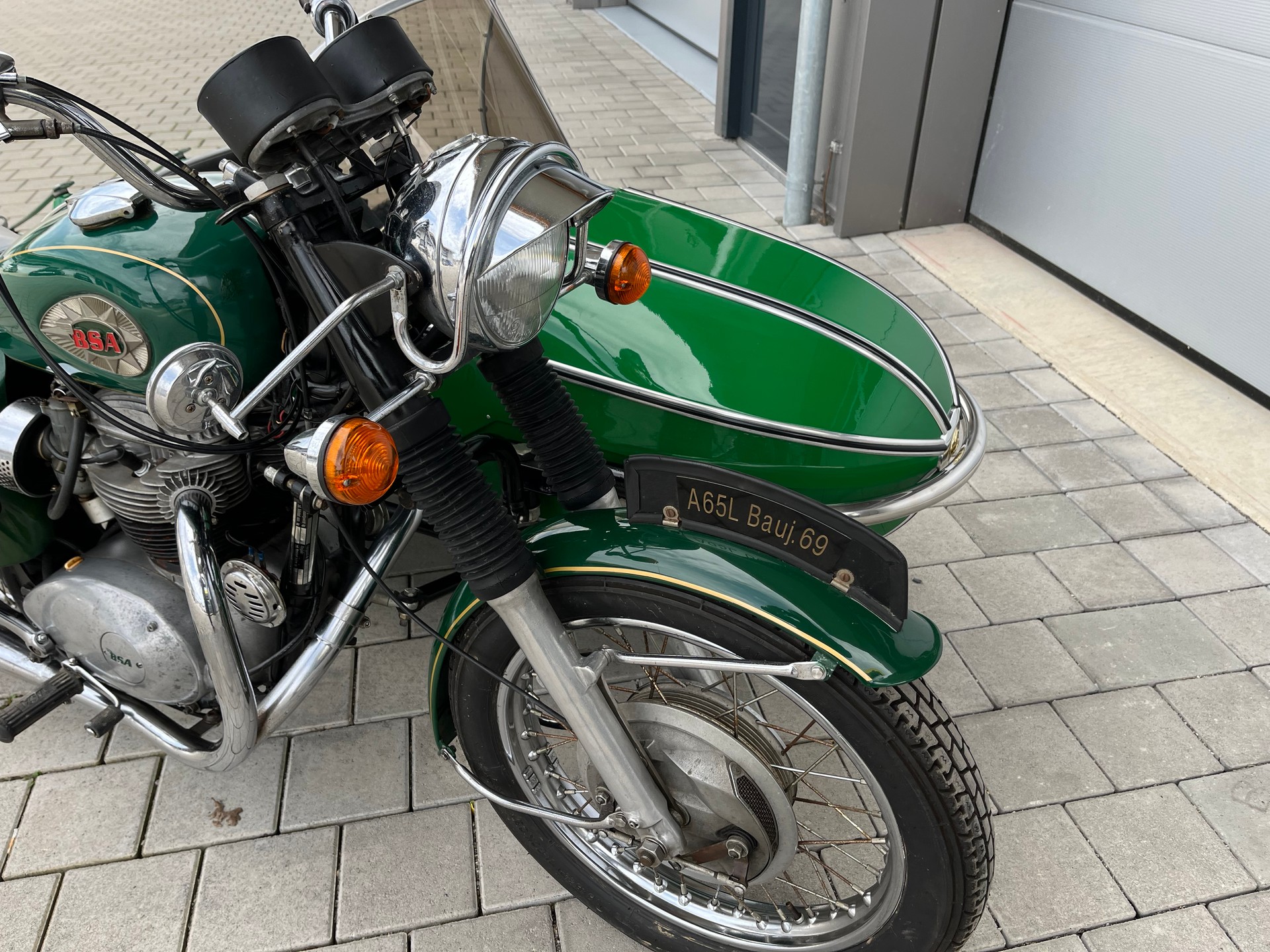 BSA A65 Lightning-image-3