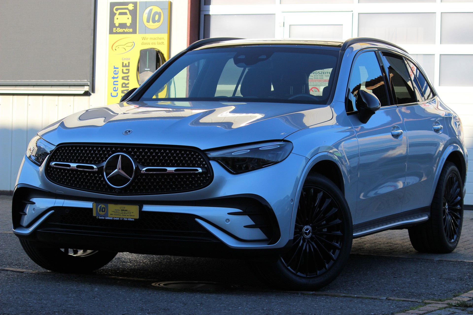 MERCEDES-BENZ GLC 400 e 4Matic 9G-Tronic-showroom-element-1