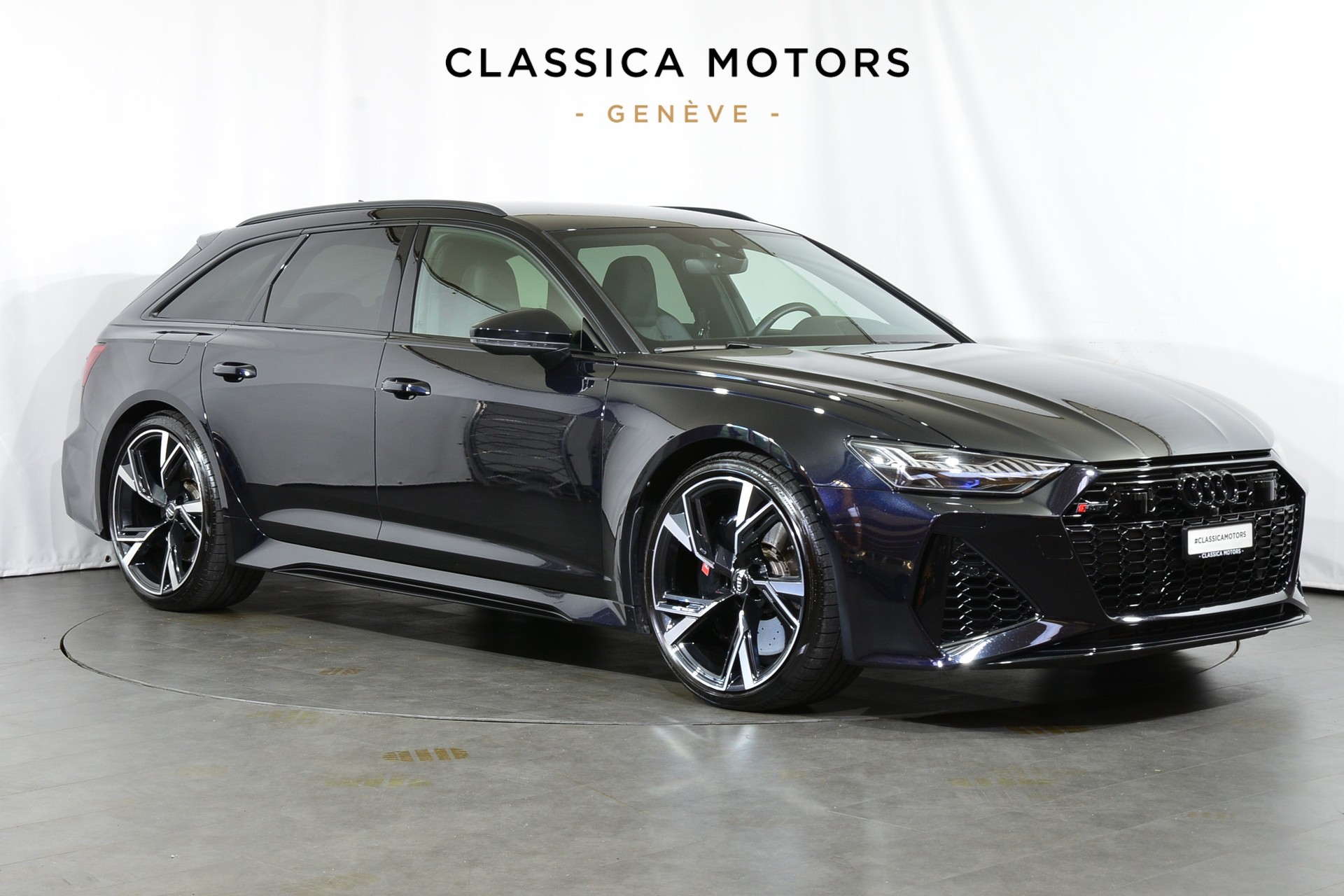 AUDI RS6 Avant 4.0 TFSI V8 quattro-showroom-element-1