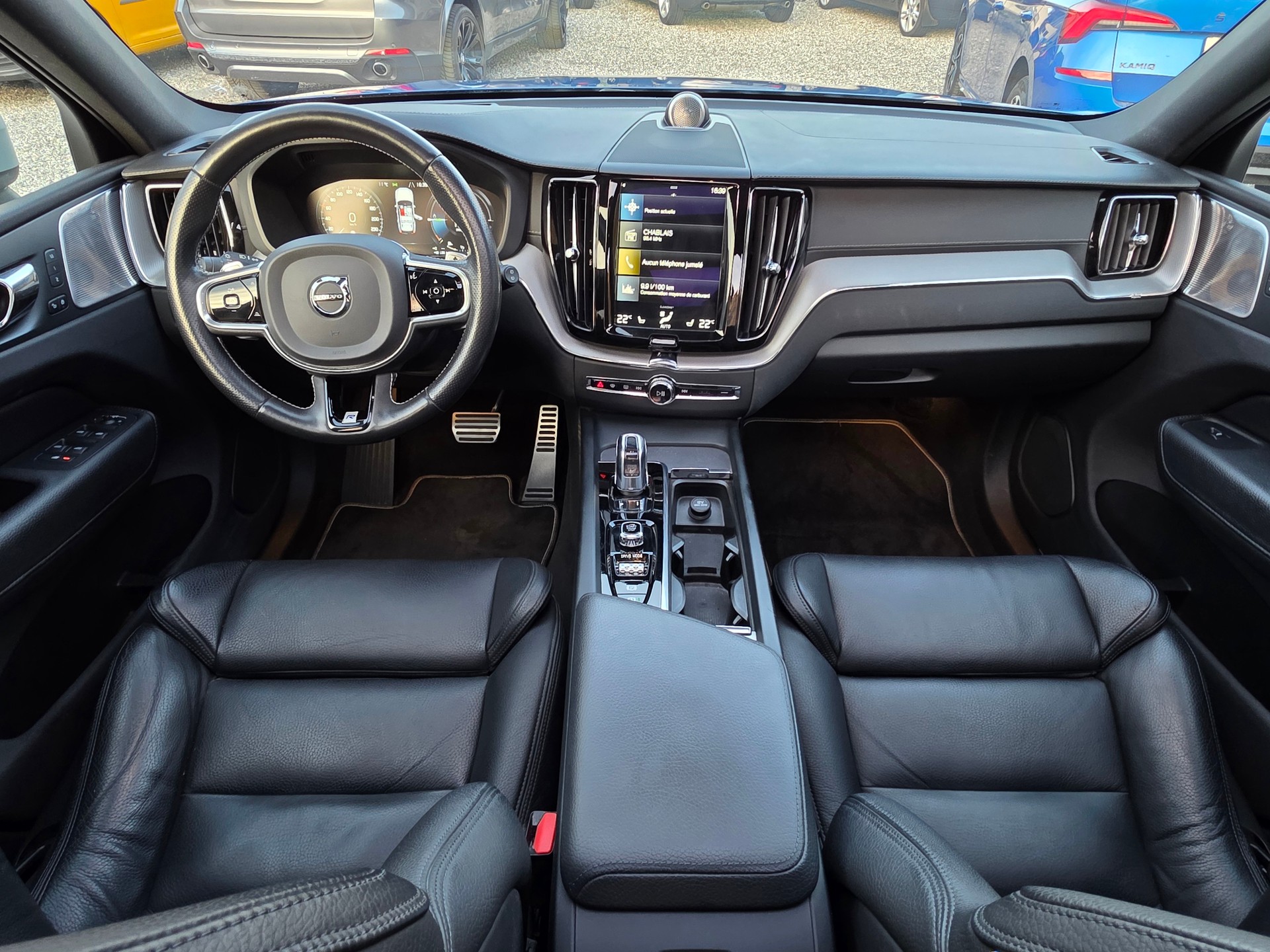 VOLVO XC60 T8 eAWD R-Design Geartronic-image-6
