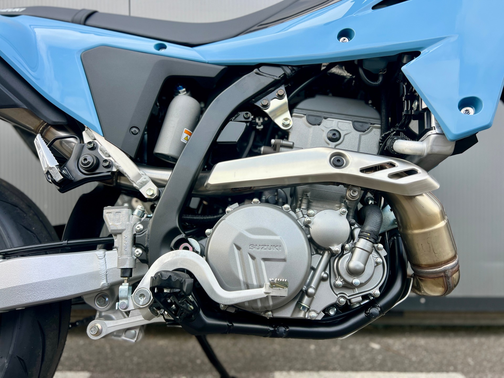 SUZUKI DR-Z4SM-image-5
