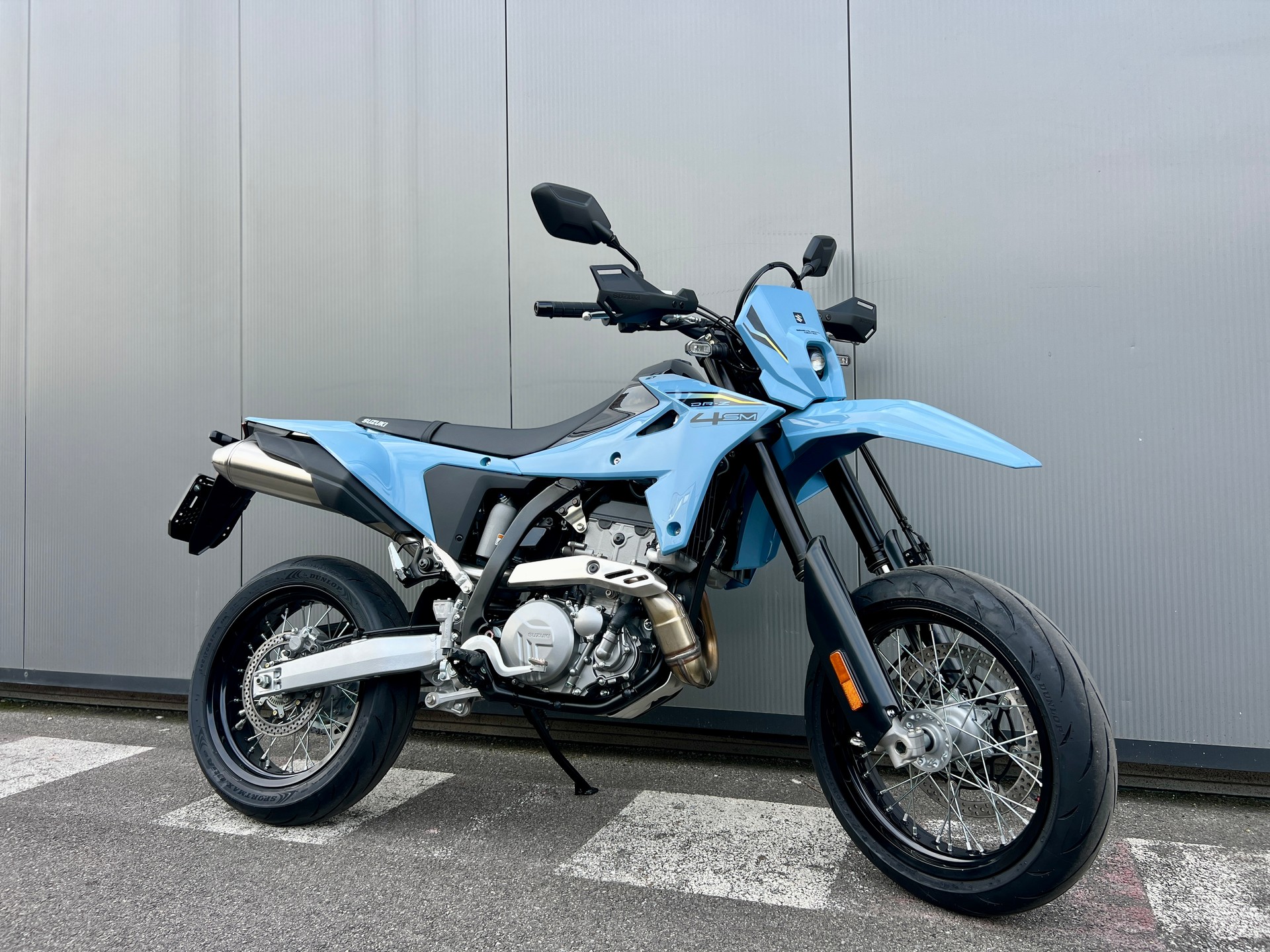 SUZUKI DR-Z4SM-image-0