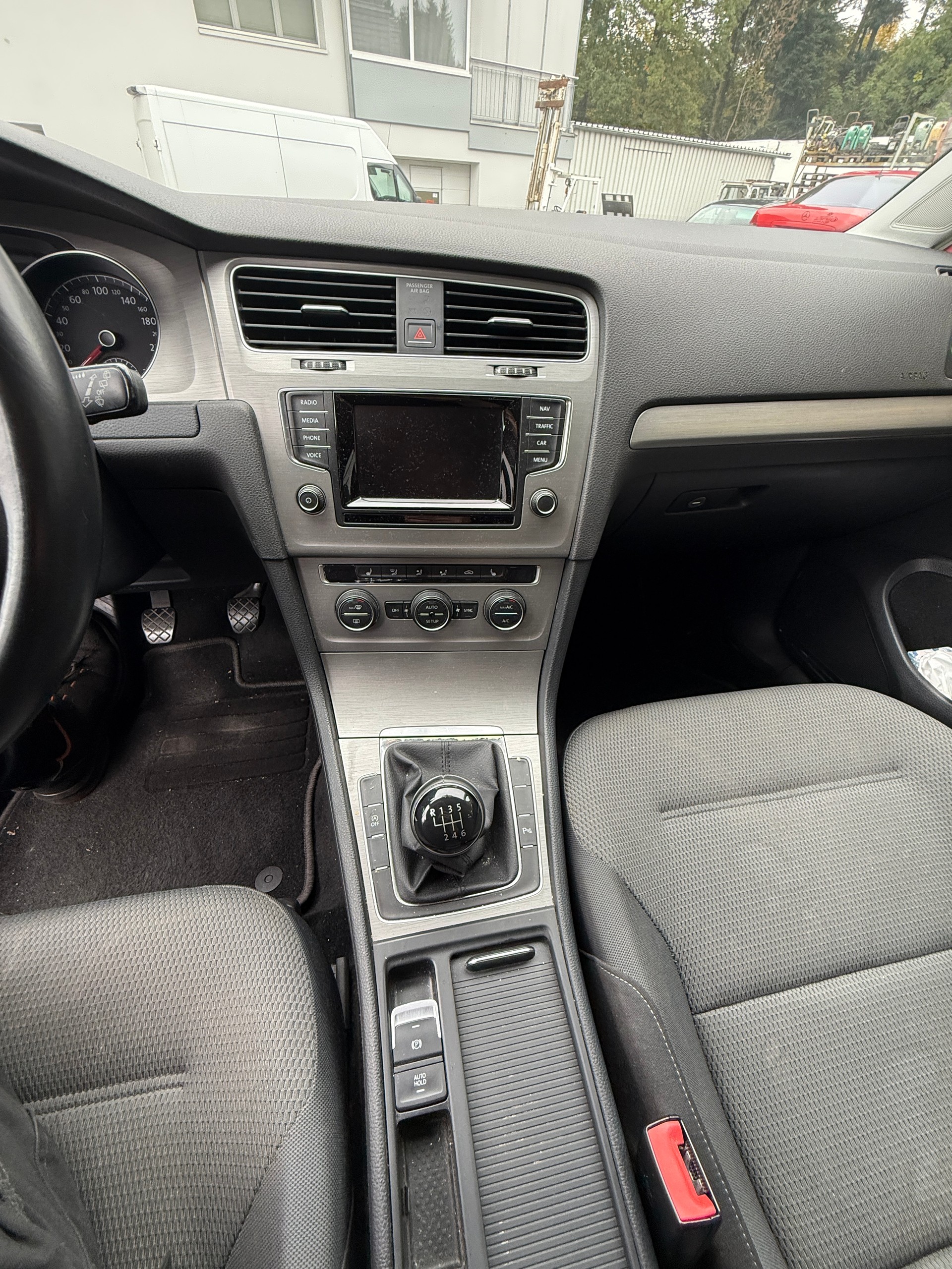 VW Golf 1.4 TSI Comfortline-image-15