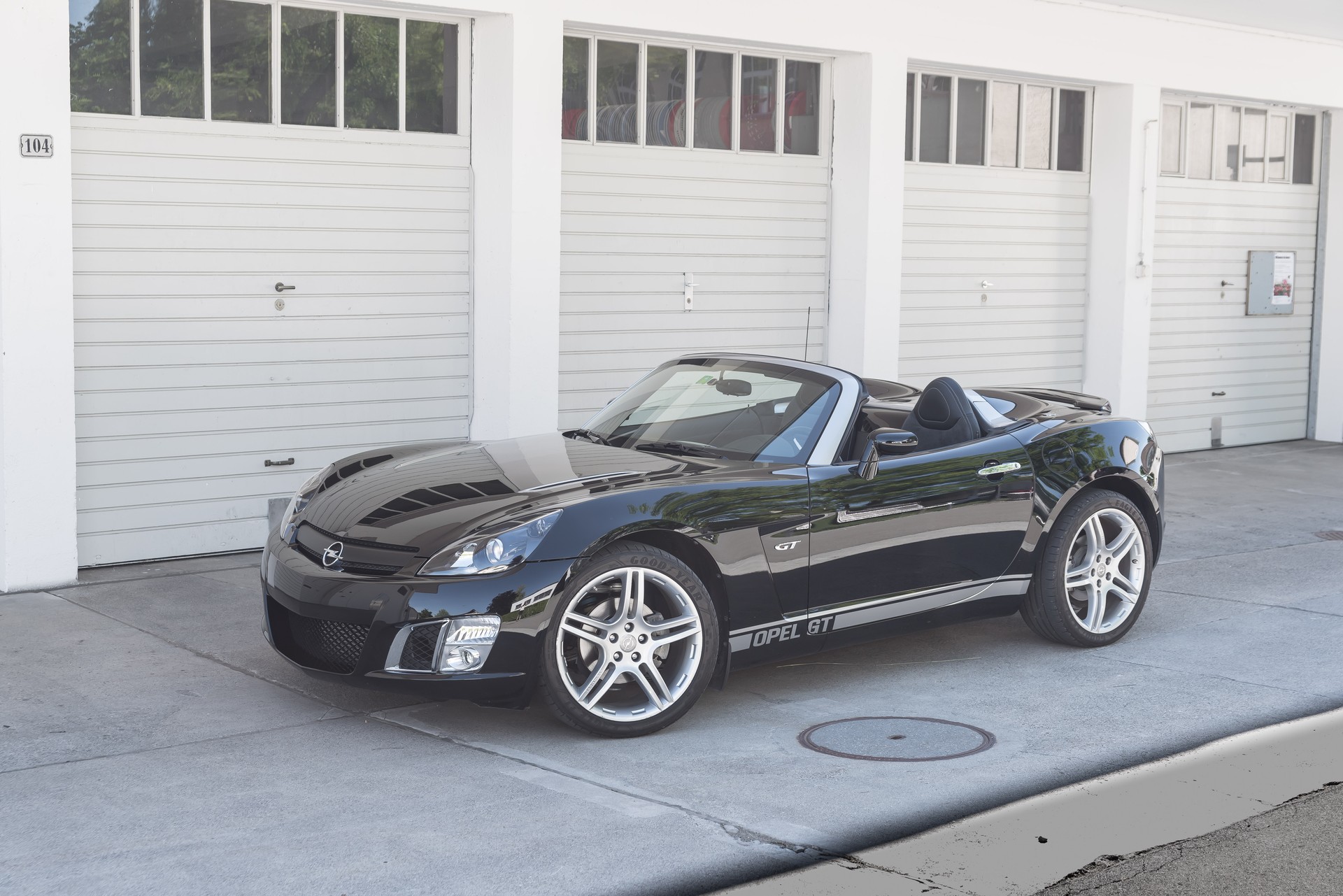 OPEL GT 2.0 Turbo-image-3