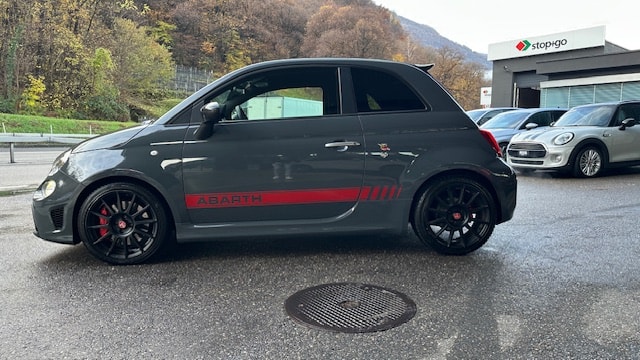 FIAT 695C 1.4 16V Turbo Abarth XSR Yamaha Dualogic-image-7