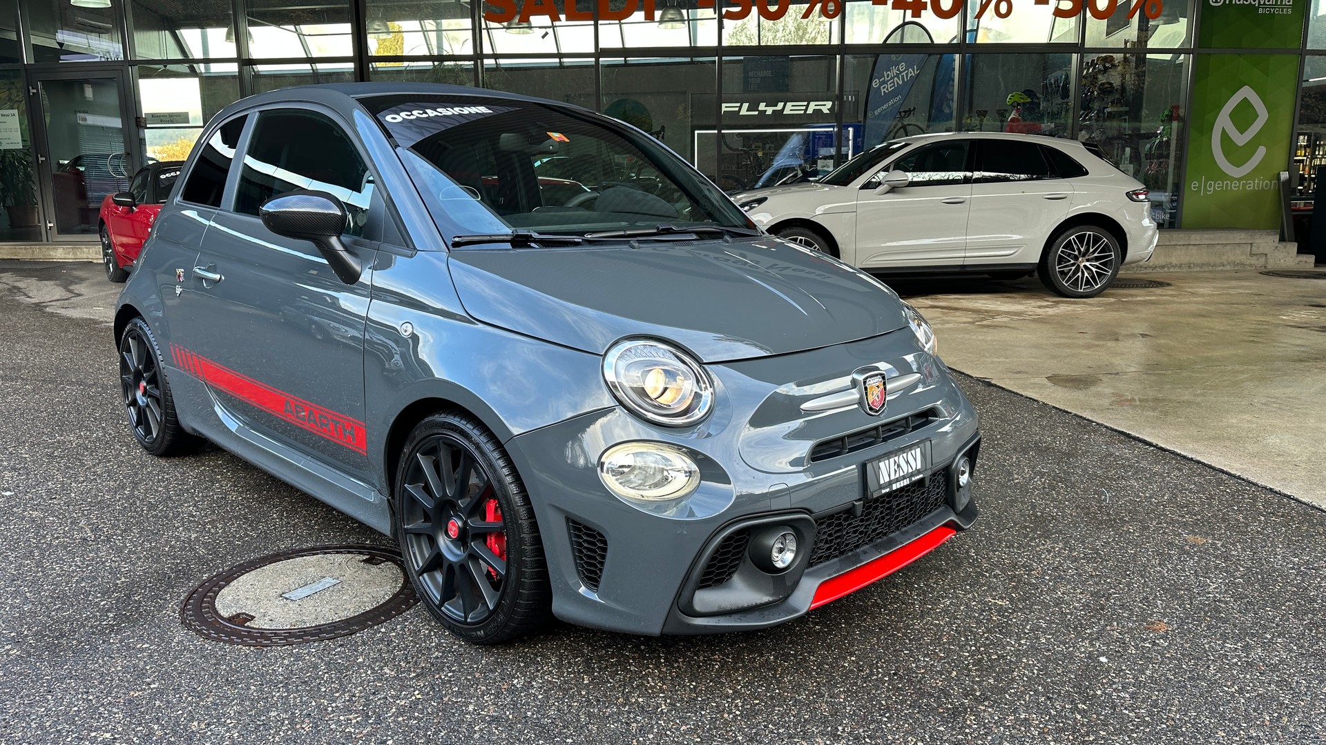FIAT 695C 1.4 16V Turbo Abarth XSR Yamaha Dualogic-showroom-element-2