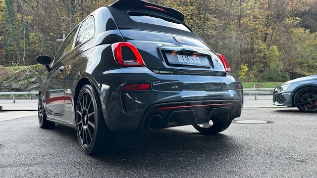 FIAT 695C 1.4 16V Turbo Abarth XSR Yamaha Dualogic-image-13