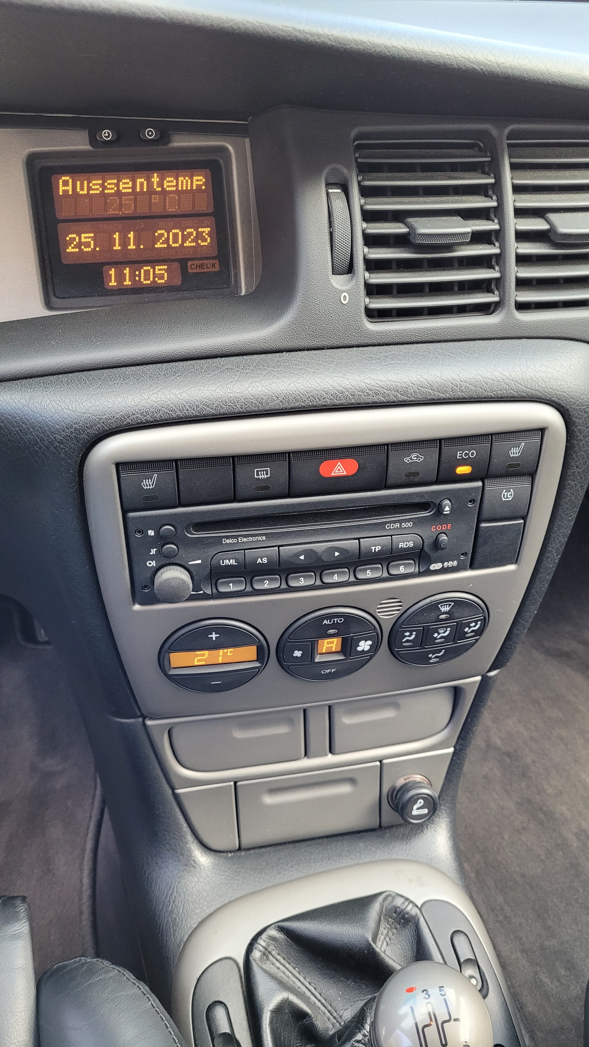 OPEL Vectra 2.5i V6 i500-image-9