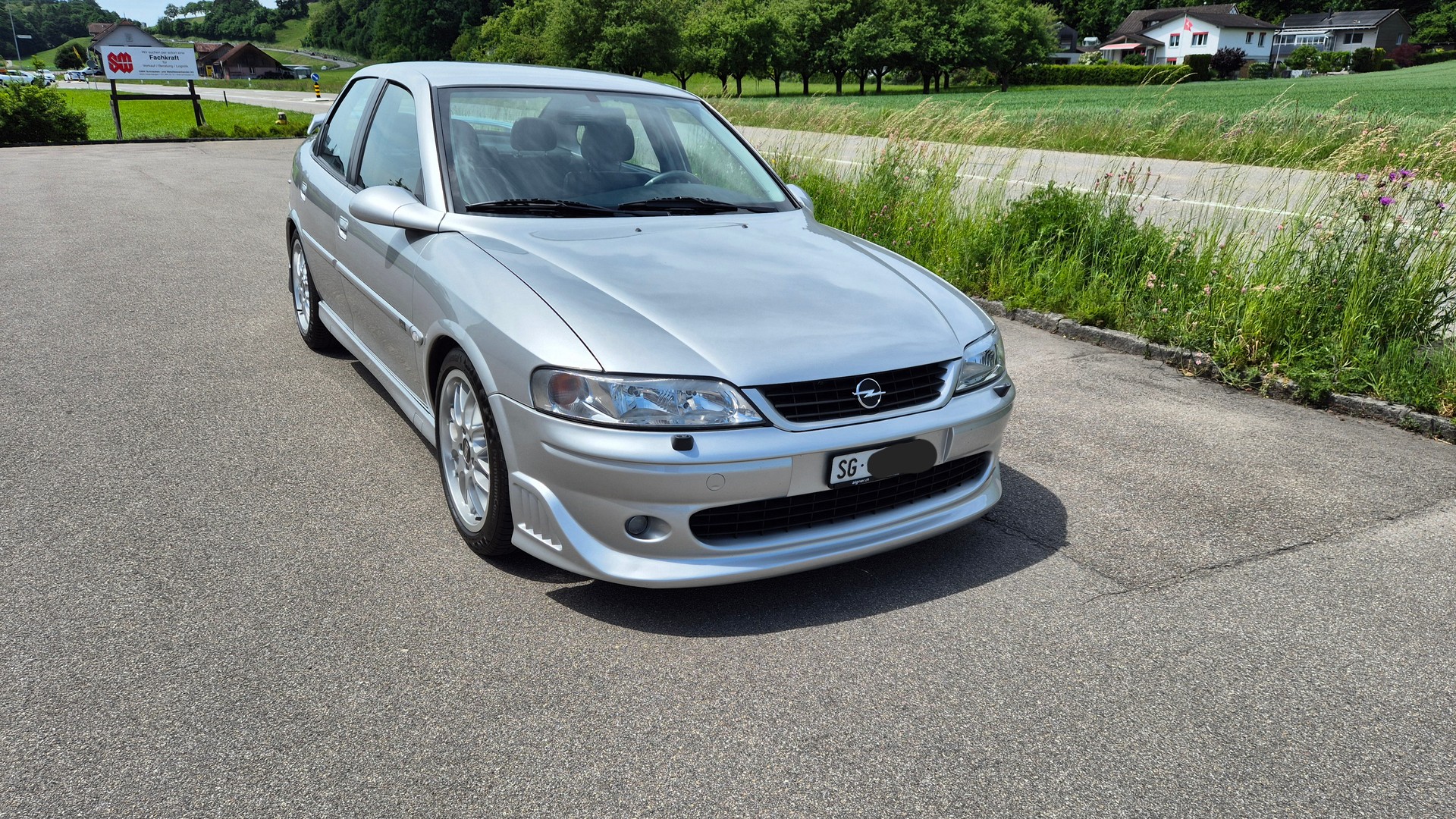 OPEL Vectra 2.5i V6 i500