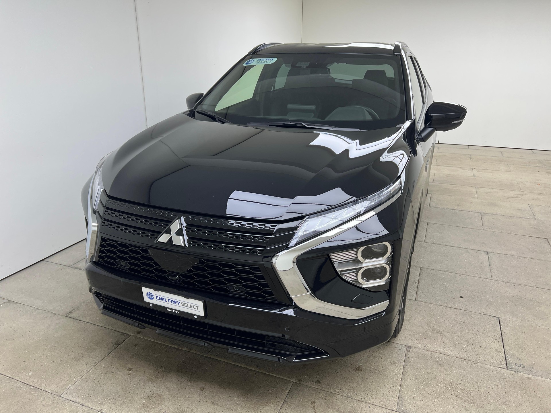 MITSUBISHI Eclipse Cross 2.4 PHEV Intense 4x4 / ab 3,99% Leasing bei Abschluss einer Protect Autoversicherung
