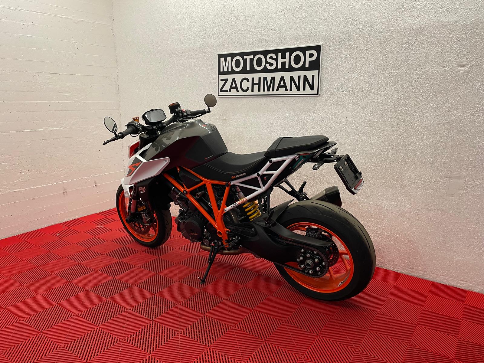 KTM 1290 Super Duke R-image-3