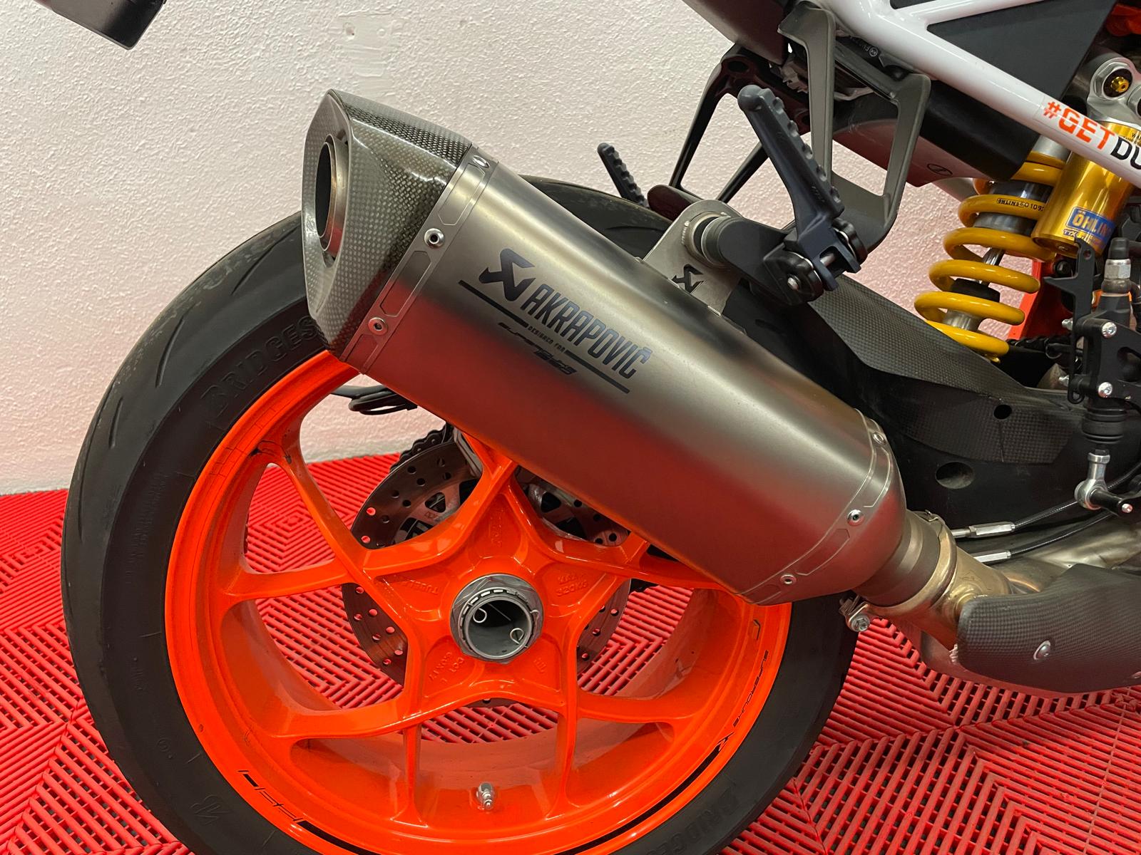 KTM 1290 Super Duke R-image-8