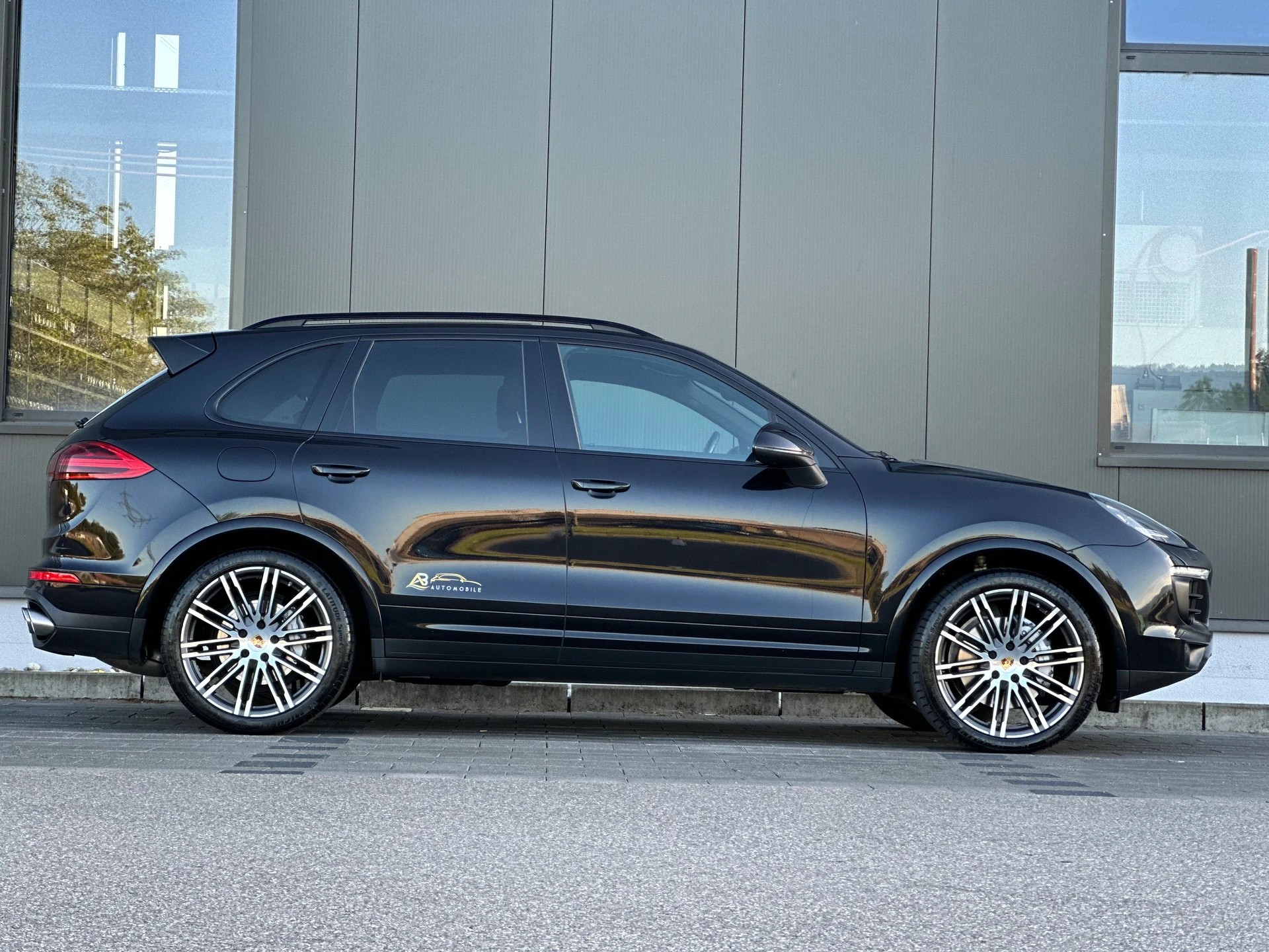 PORSCHE Cayenne S Diesel FACELIFT-image-3