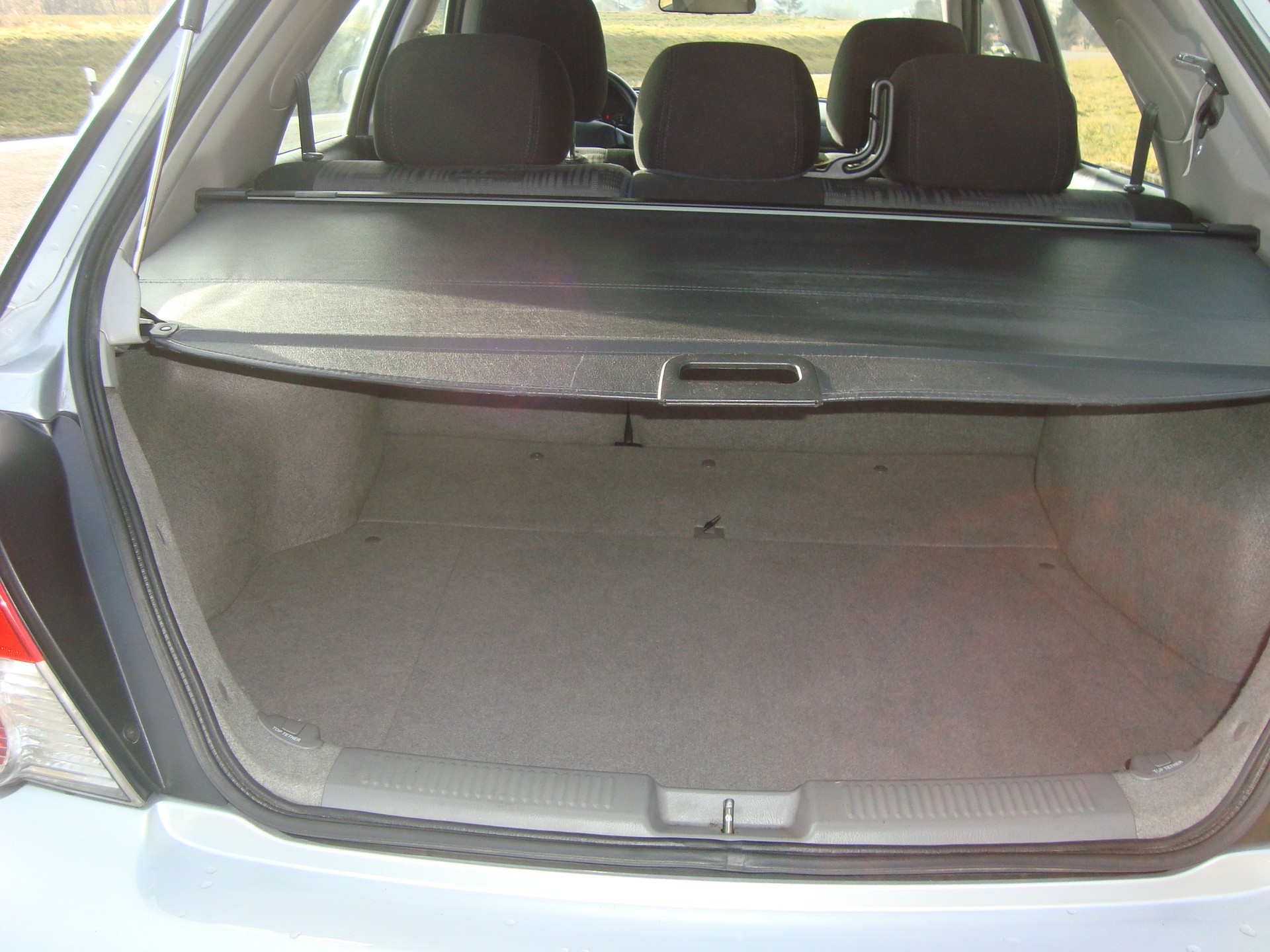 SUBARU Impreza 2.0-image-9