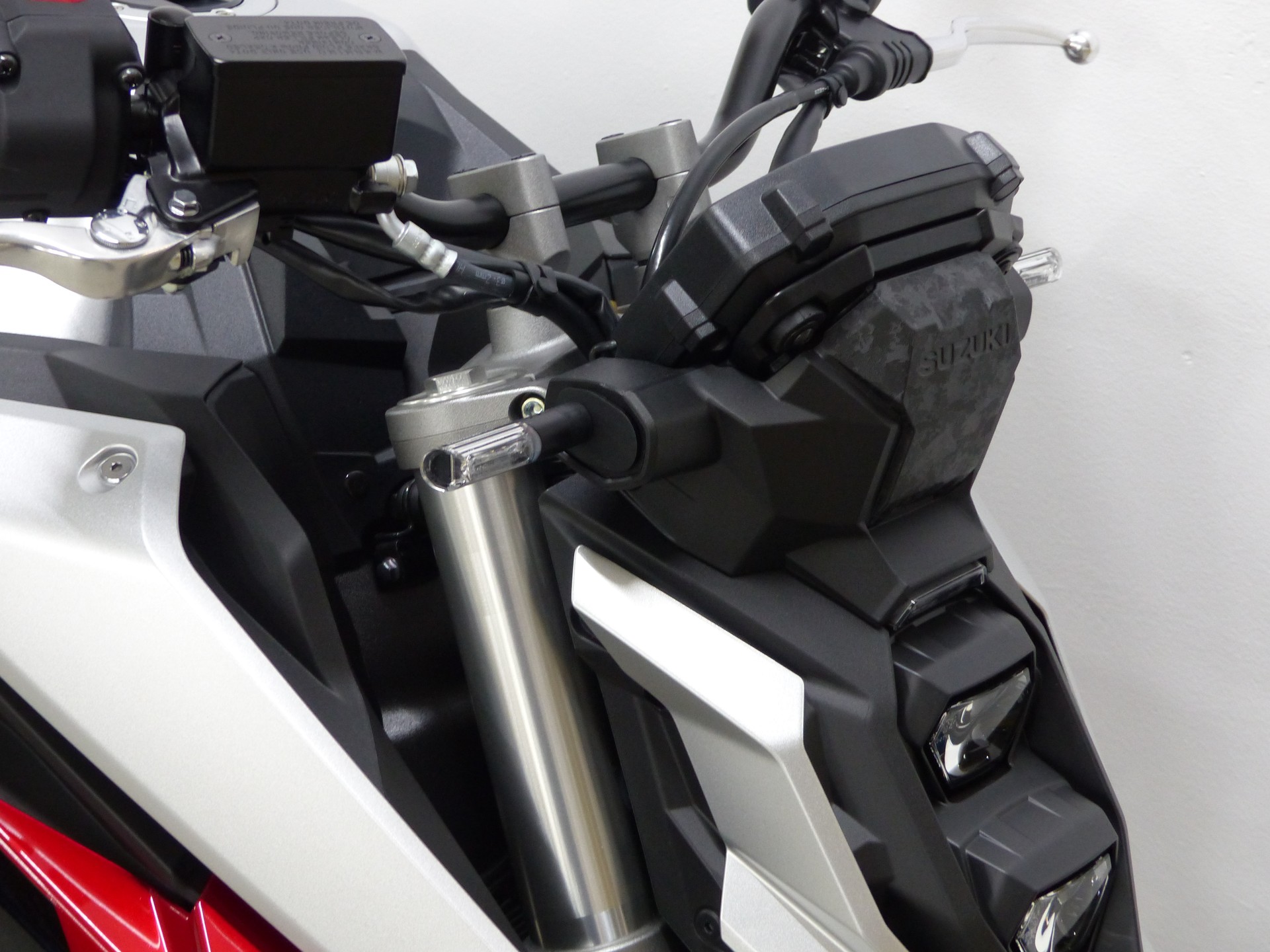 SUZUKI GSX-S 950 ABS 35kW mit Zubehör-image-11