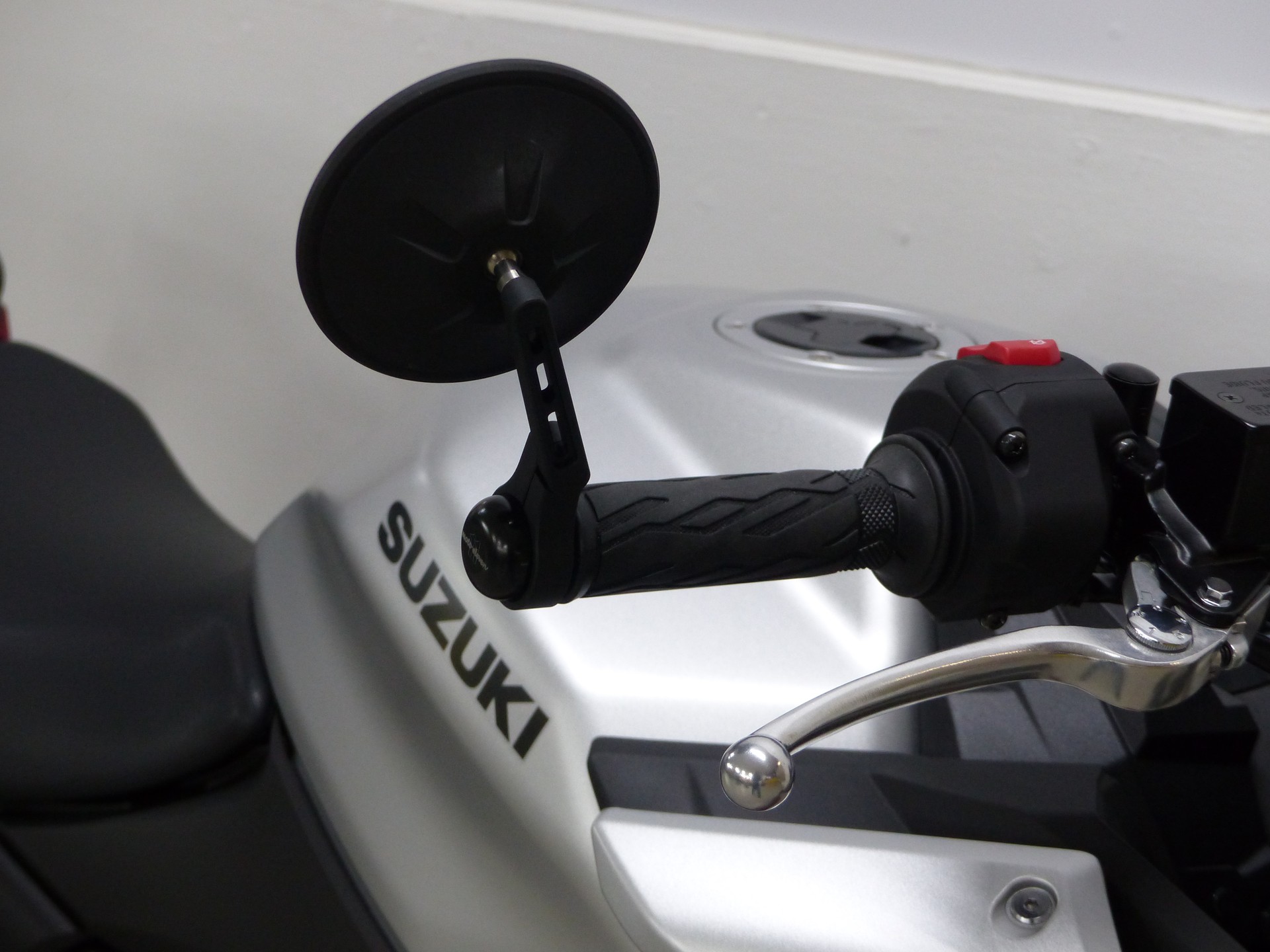 SUZUKI GSX-S 950 ABS 35kW mit Zubehör-image-12