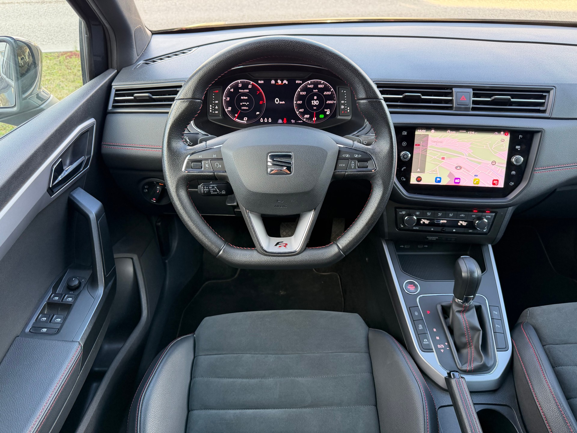 SEAT Arona 1.0 TSI 110 FR DSG-image-12