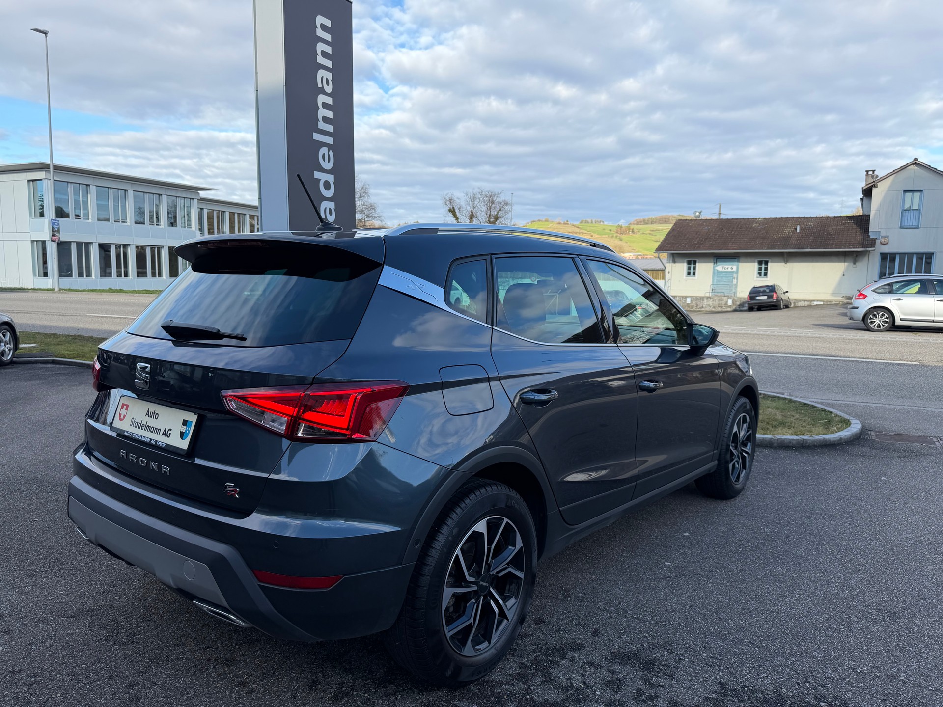 SEAT Arona 1.0 TSI 110 FR DSG-showroom-element-3