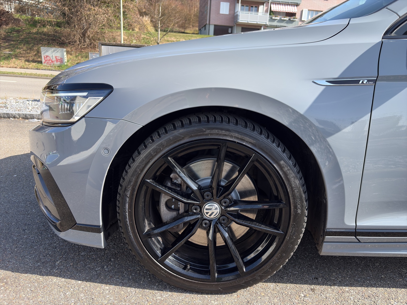 VW Passat Variant 2.0 TSI R-Line Design DSG 4m-image-13