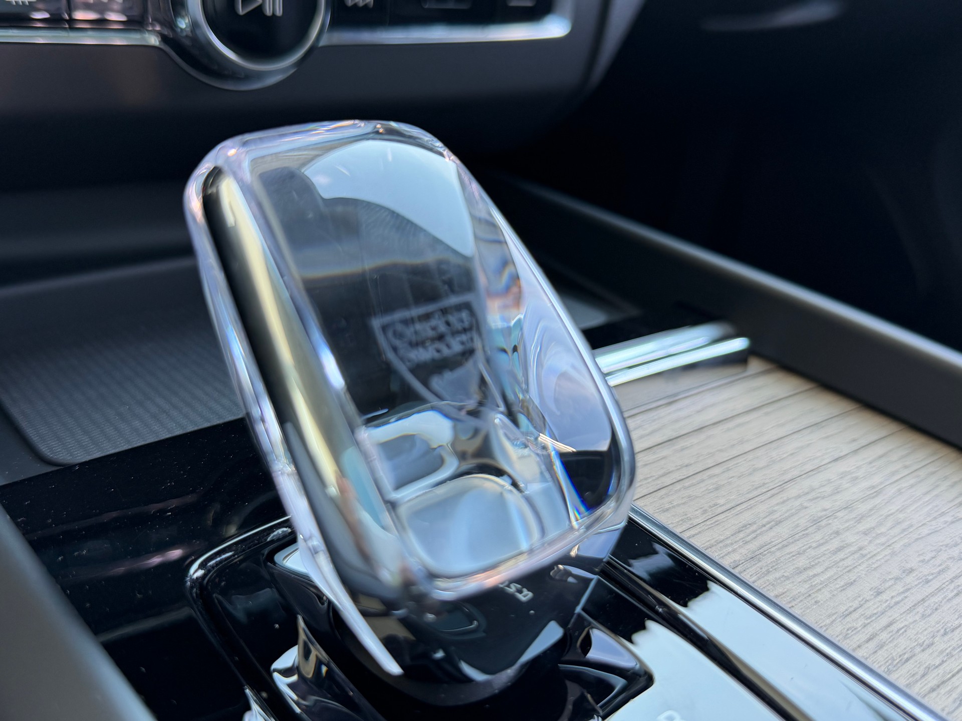 VOLVO XC60 T8 eAWD PluginHybrid Ultra Dark Geartronic-image-13