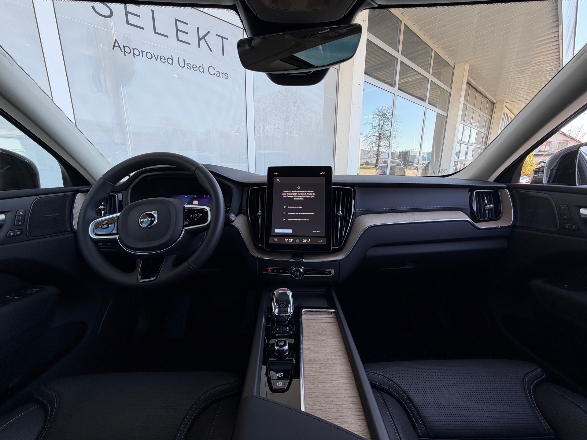 VOLVO XC60 T8 eAWD PluginHybrid Ultra Dark Geartronic-image-8