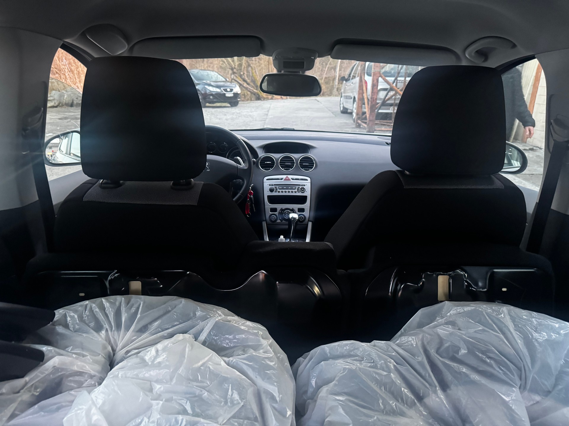 PEUGEOT 308 1.6 HDI Allure EGS6-image-5