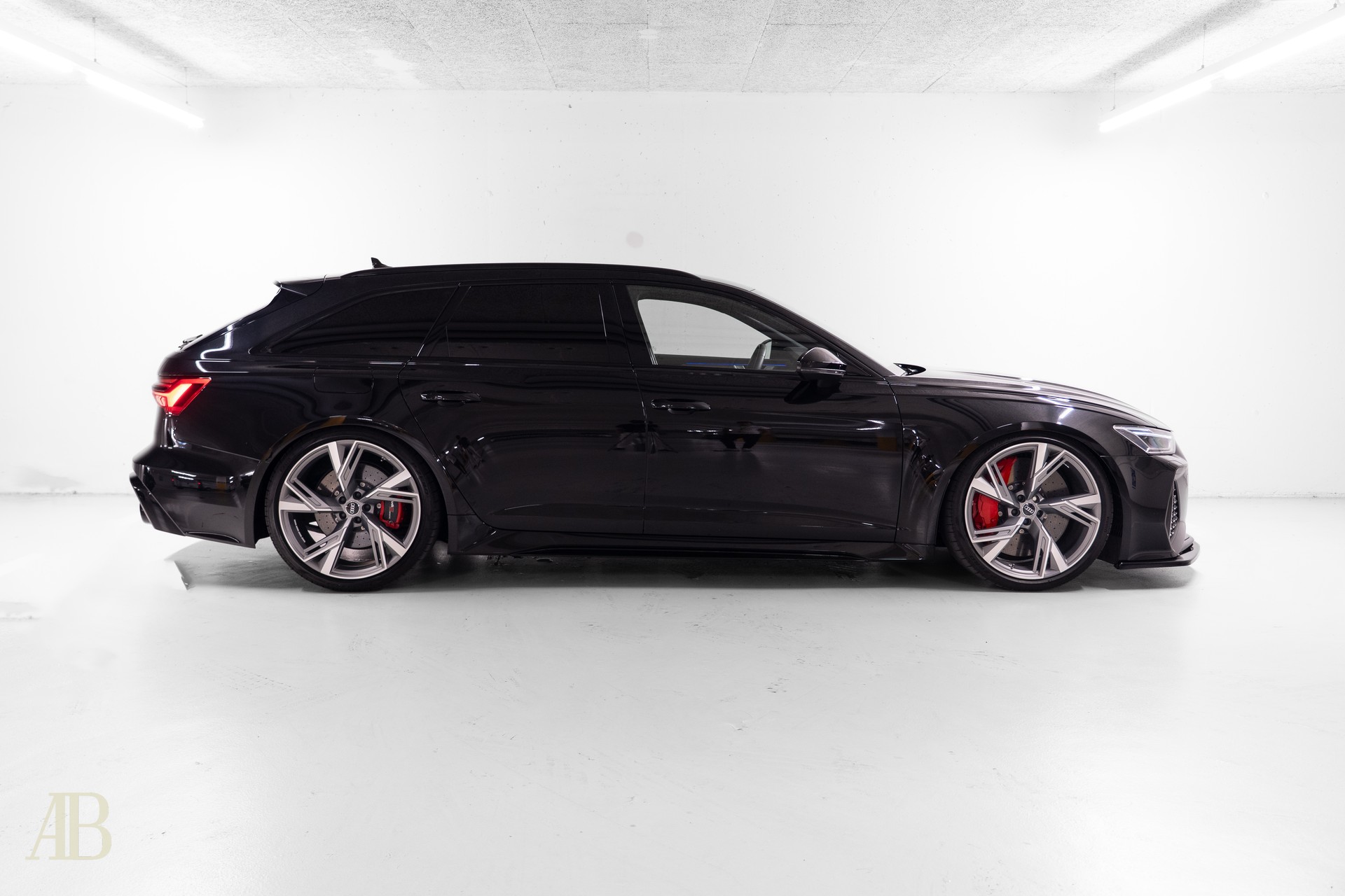 AUDI RS6 Avant 4.0 V8 TFSI quattro T-Tronic - Ab Service-image-7