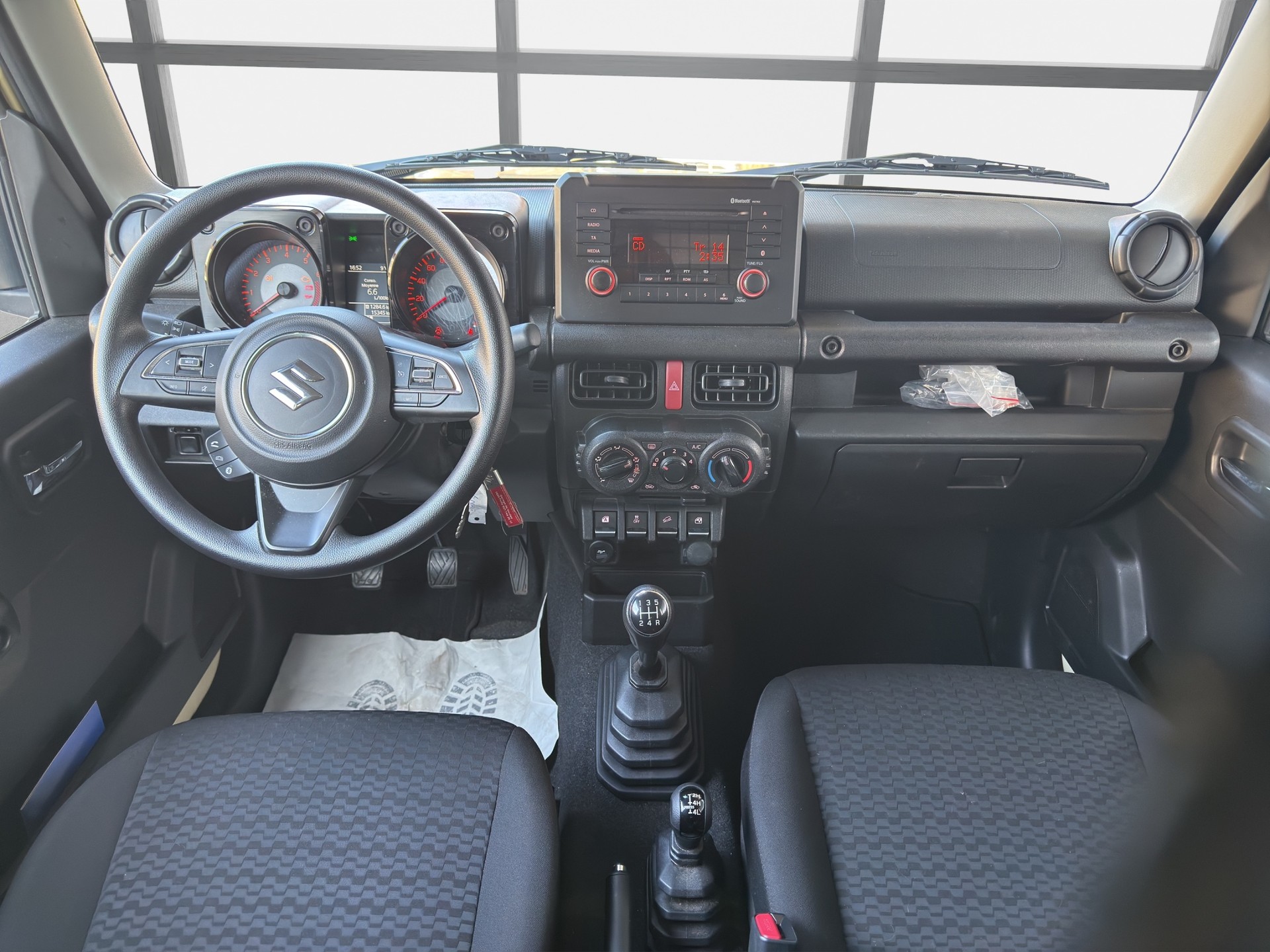 SUZUKI Jimny 1.5 Compact+ 4x4-image-10