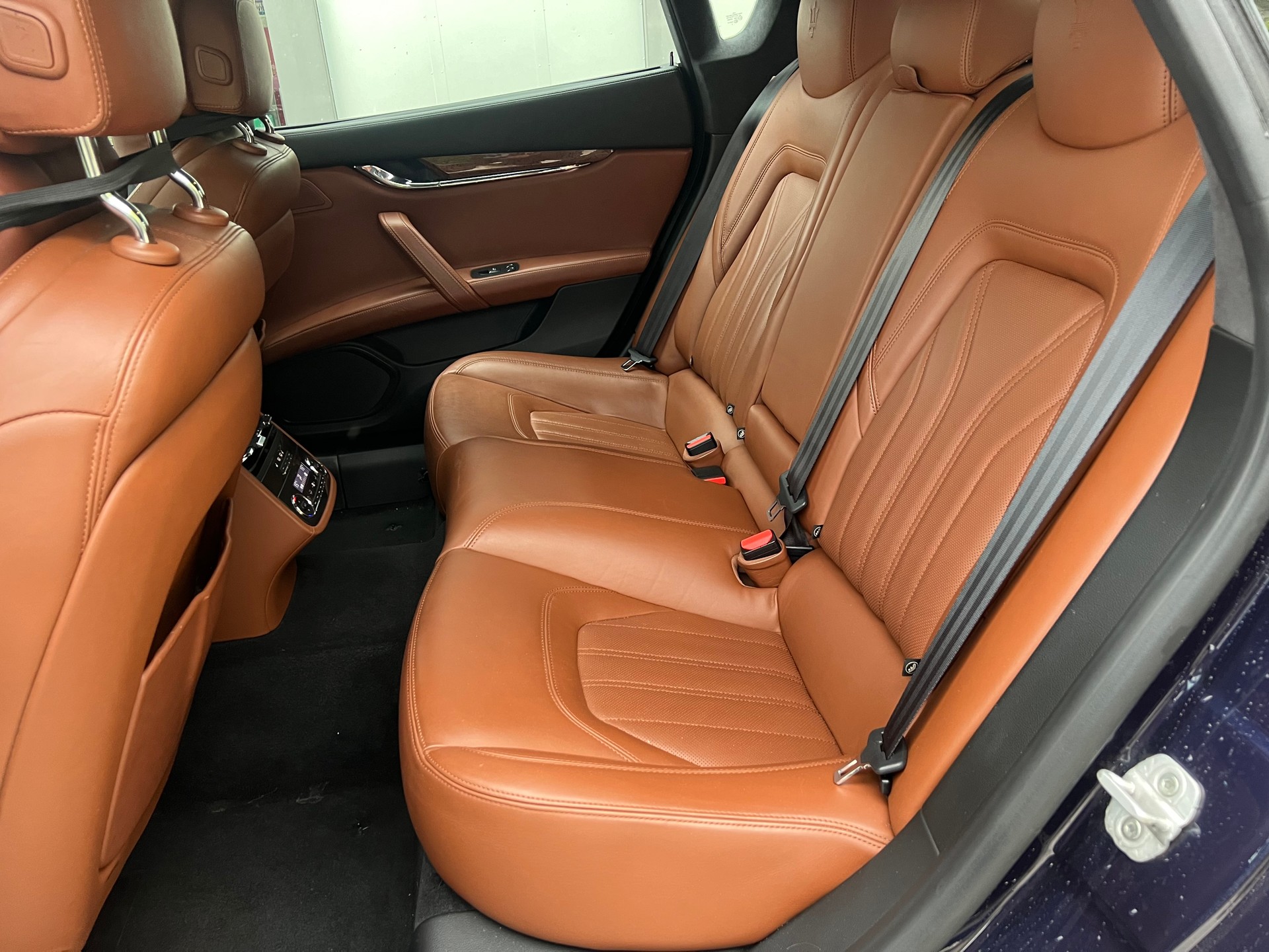 MASERATI Quattroporte 3.8 V8 DI Biturbo GTS Automatica-image-9