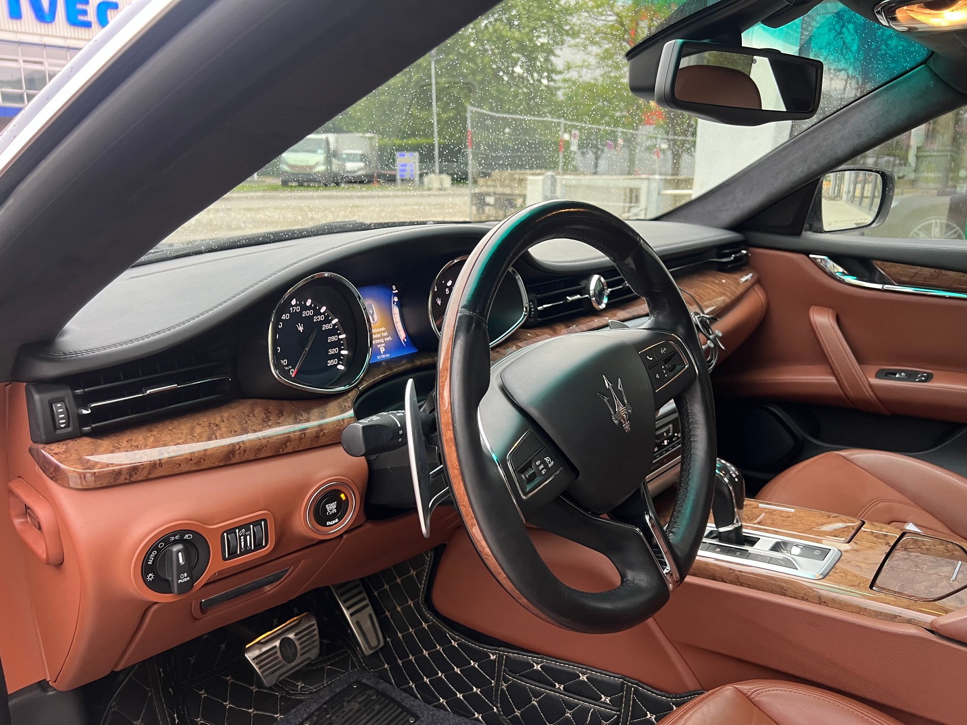 MASERATI Quattroporte 3.8 V8 DI Biturbo GTS Automatica-image-13