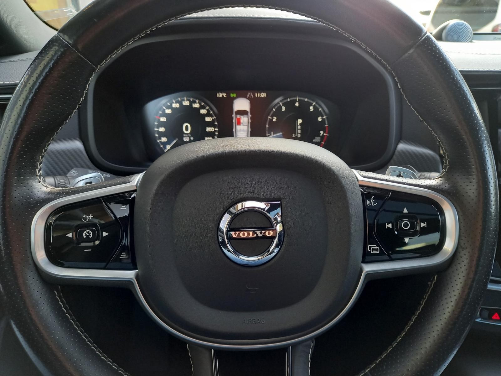 VOLVO V90 T6 AWD R-Design Geartronic-image-5