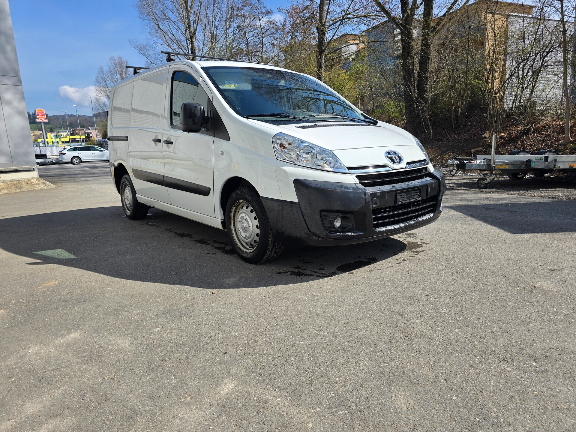 TOYOTA Proace 2.0D Panel Van Luna L1H1-image-2
