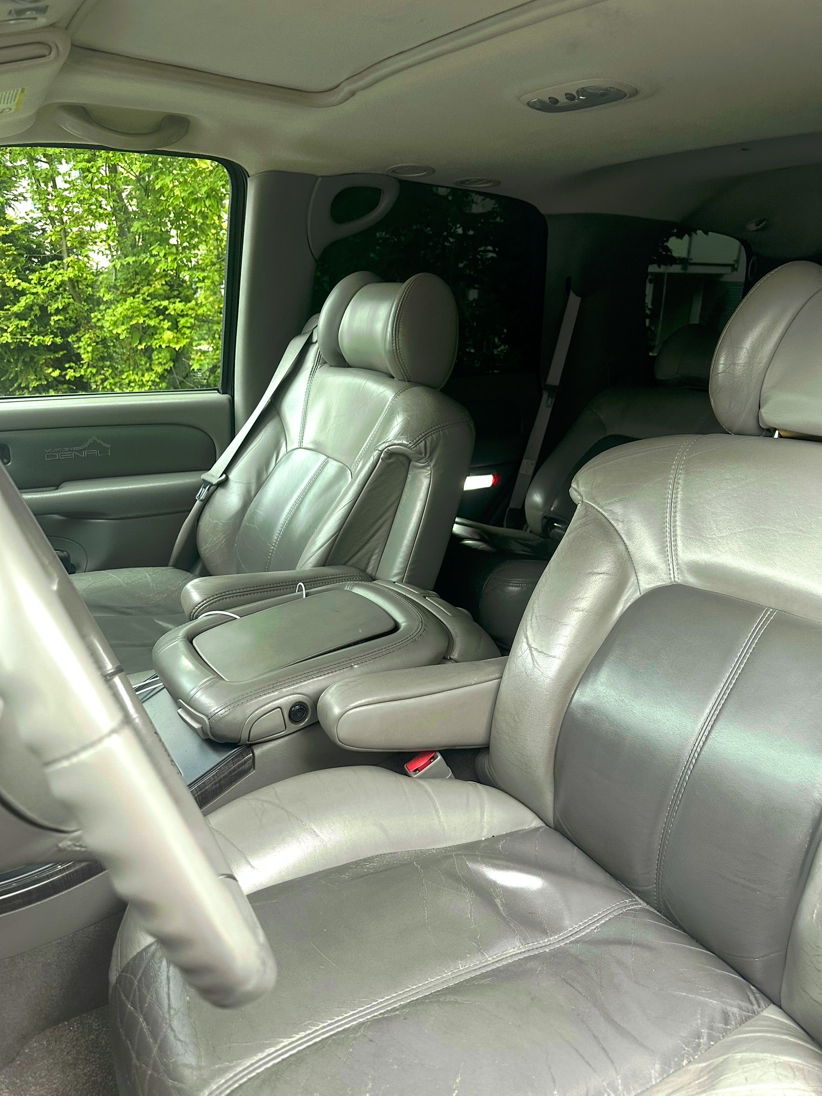 GMC Denali-image-3