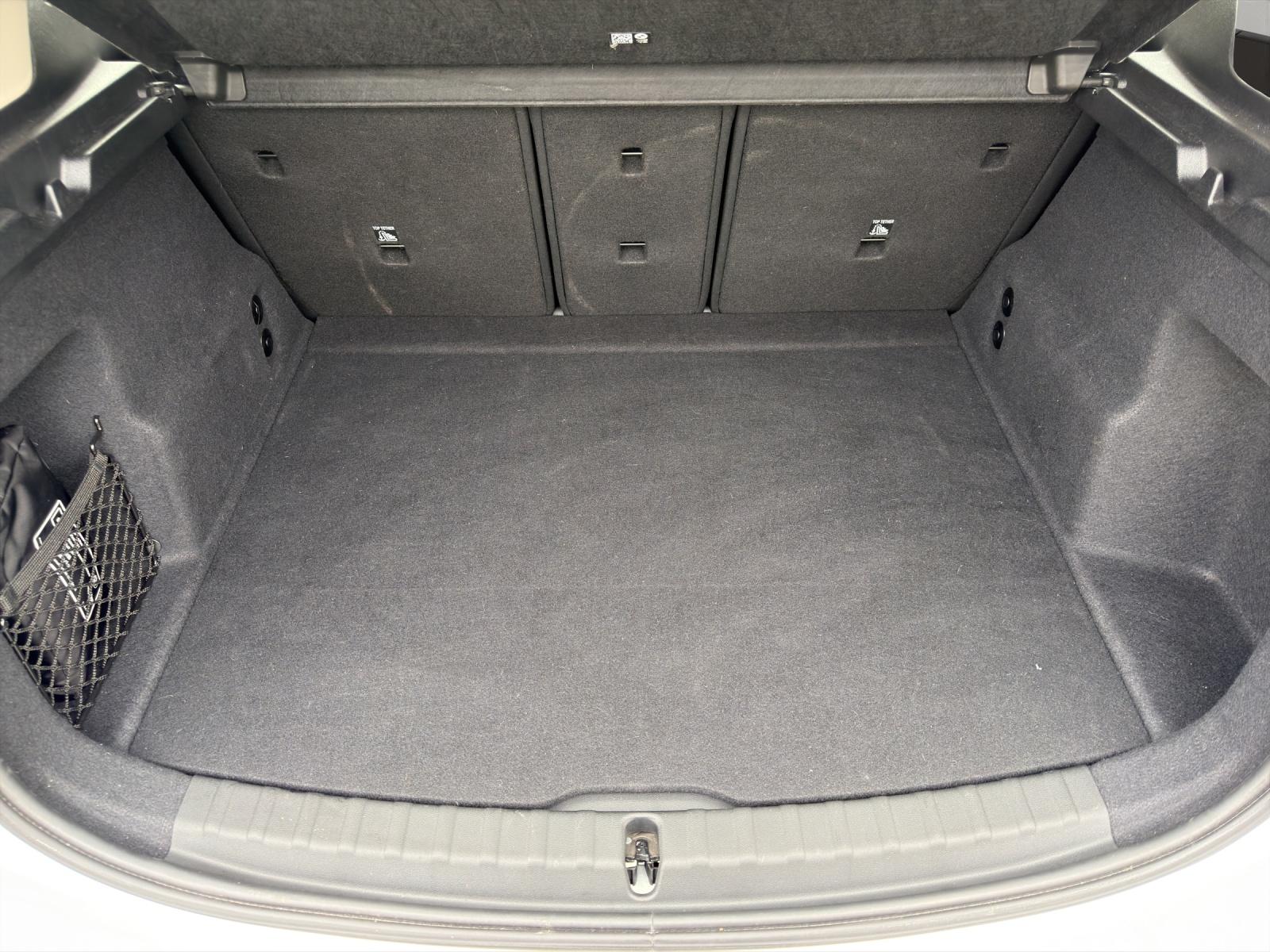 BMW 220i Active Tourer DKG (CH)⛽-image-21