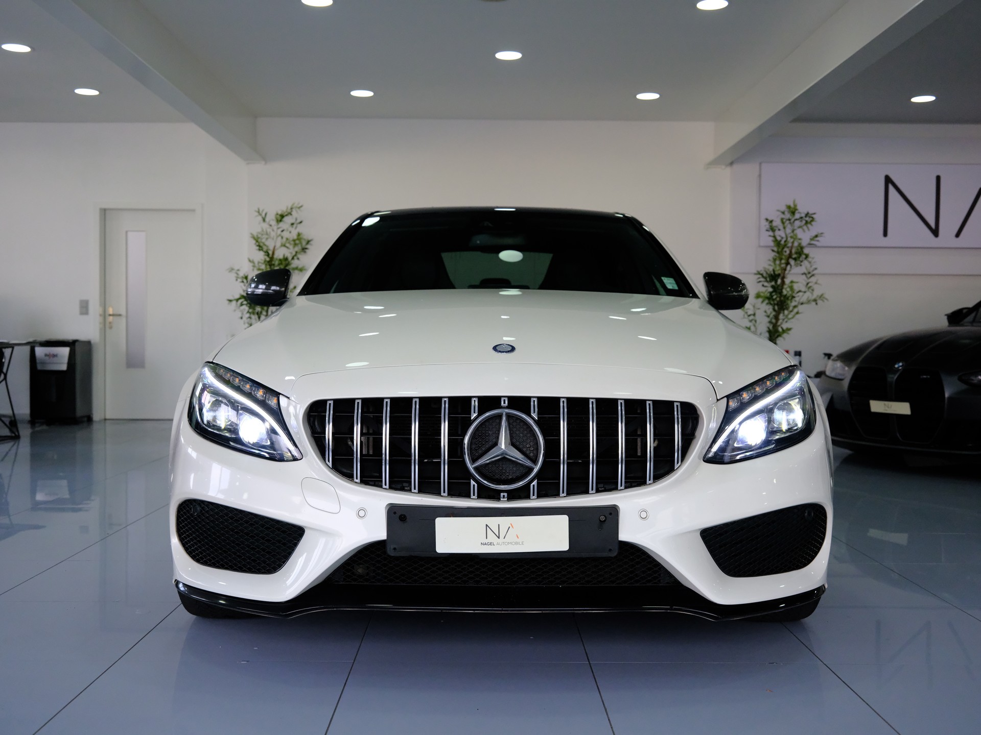 MERCEDES-BENZ C 450 AMG 4Matic 7G-Tronic-showroom-element-2