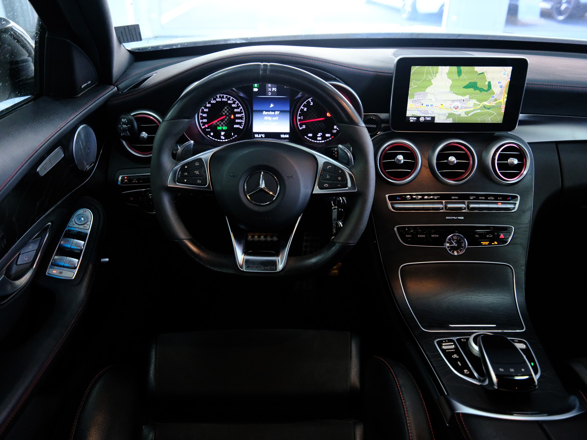 MERCEDES-BENZ C 450 AMG 4Matic 7G-Tronic-image-10