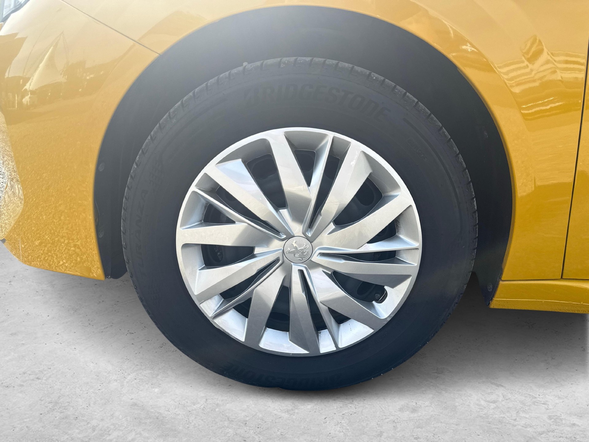PEUGEOT 208 1.2 PureTech Active / ab 3,99% Leasing bei Abschluss einer Protect Autoversicherung-image-17